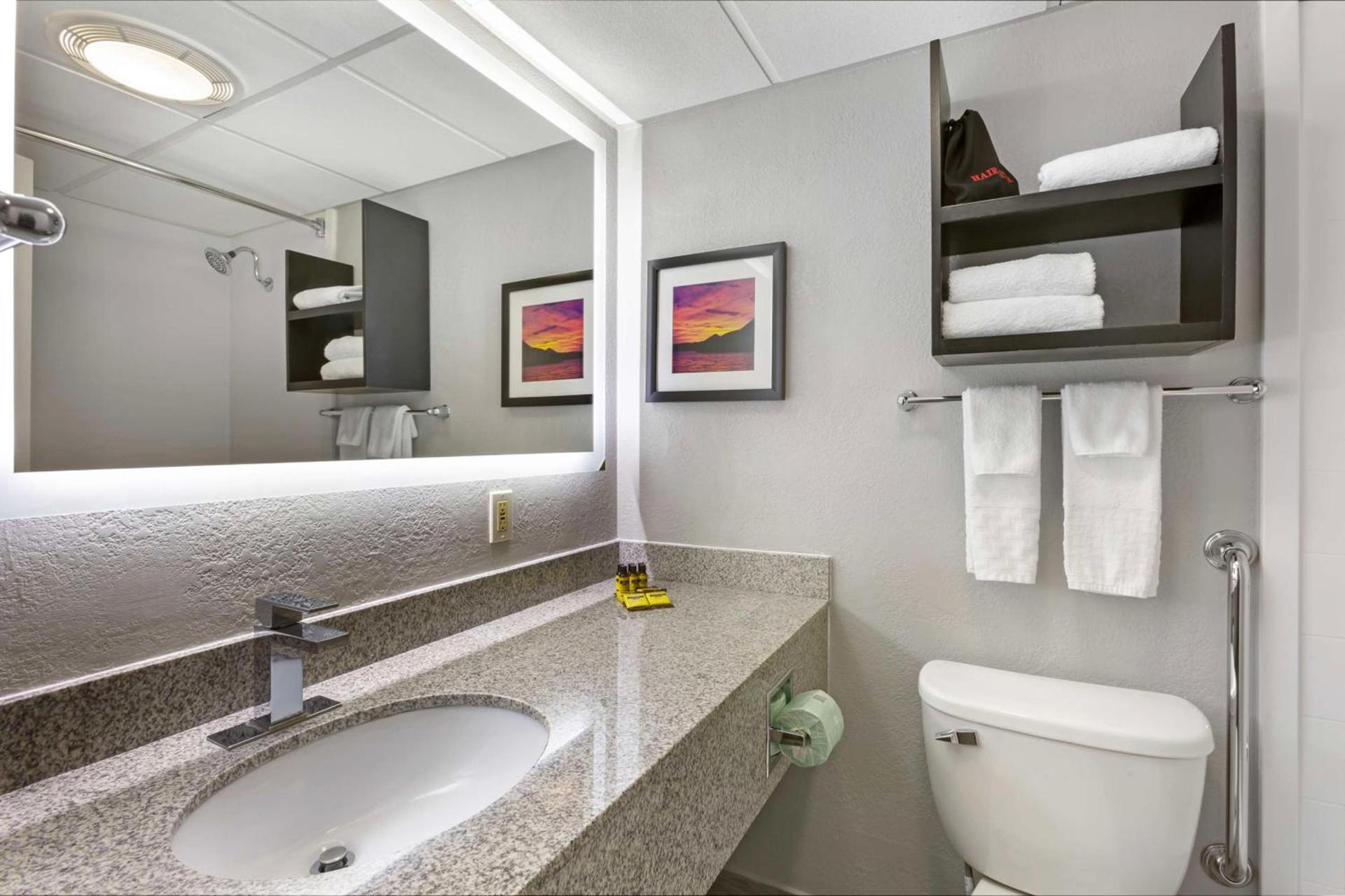 Best Western Plus Sun Canyon photo 34