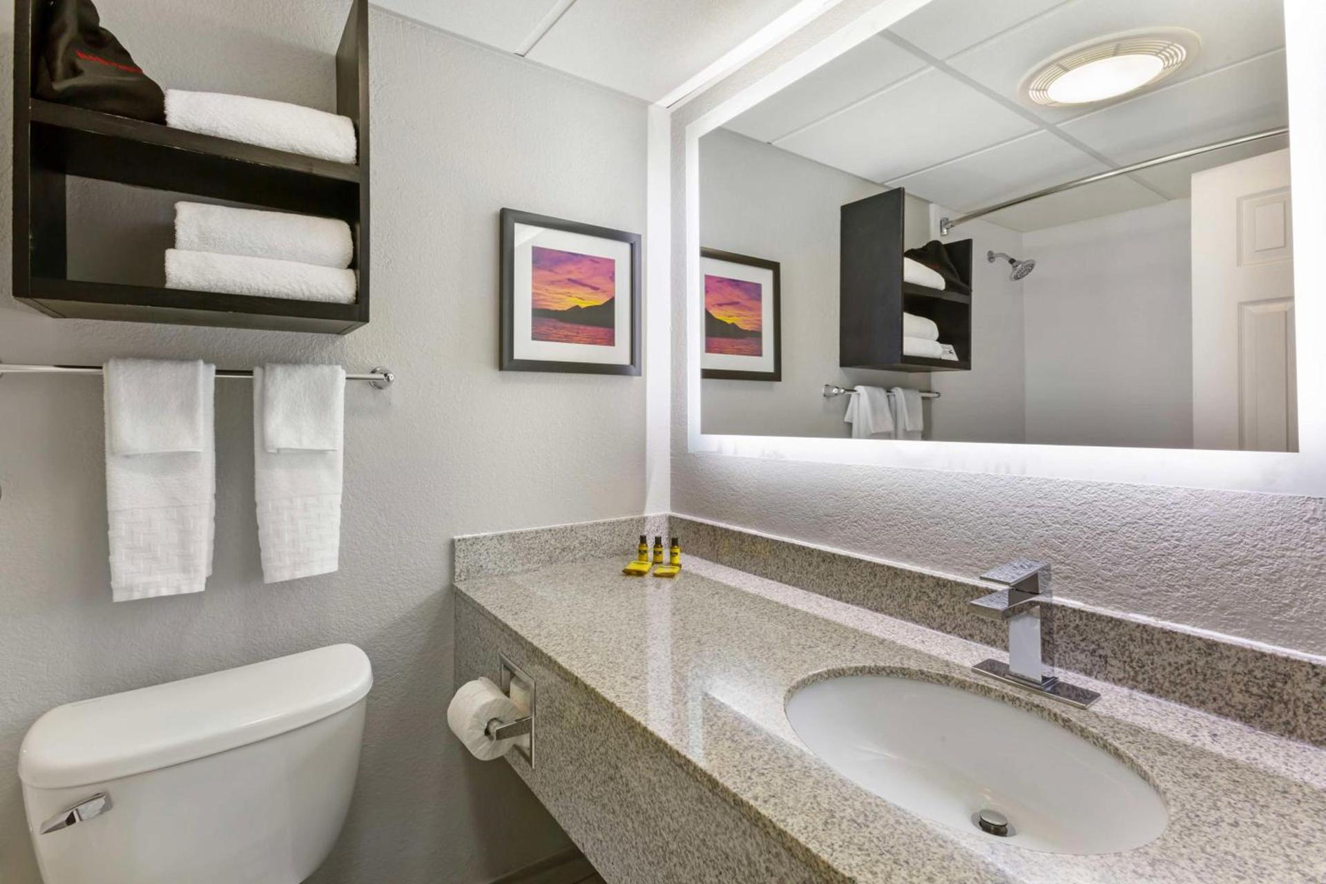 Best Western Plus Sun Canyon photo 37