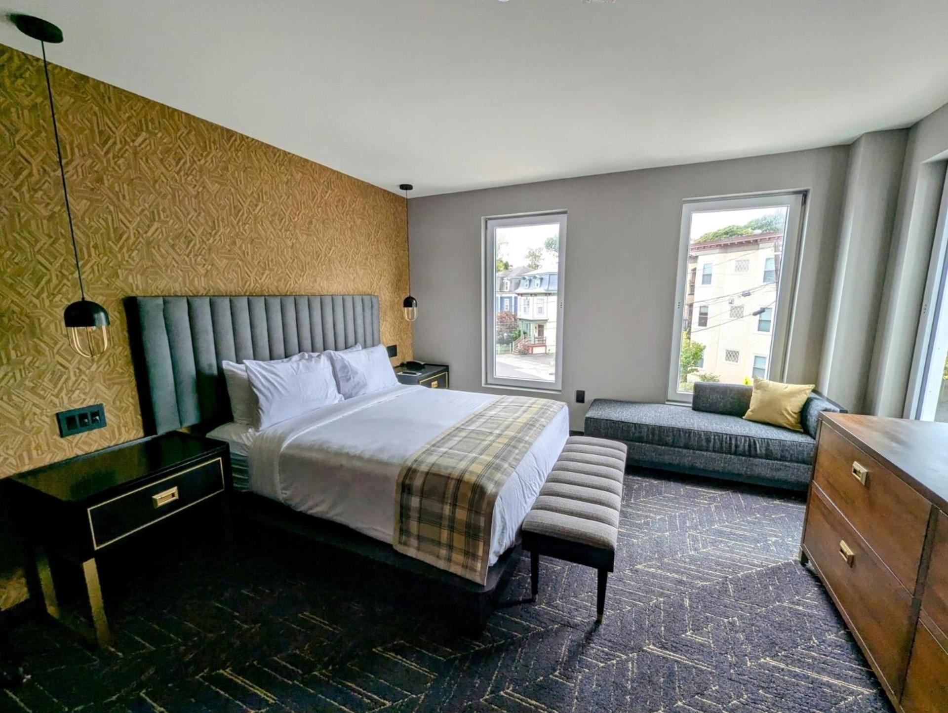 Beacon Suites Hotel photo 17