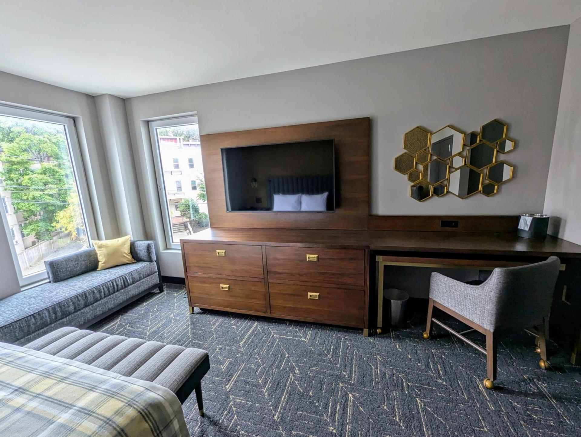 Beacon Suites Hotel photo 15