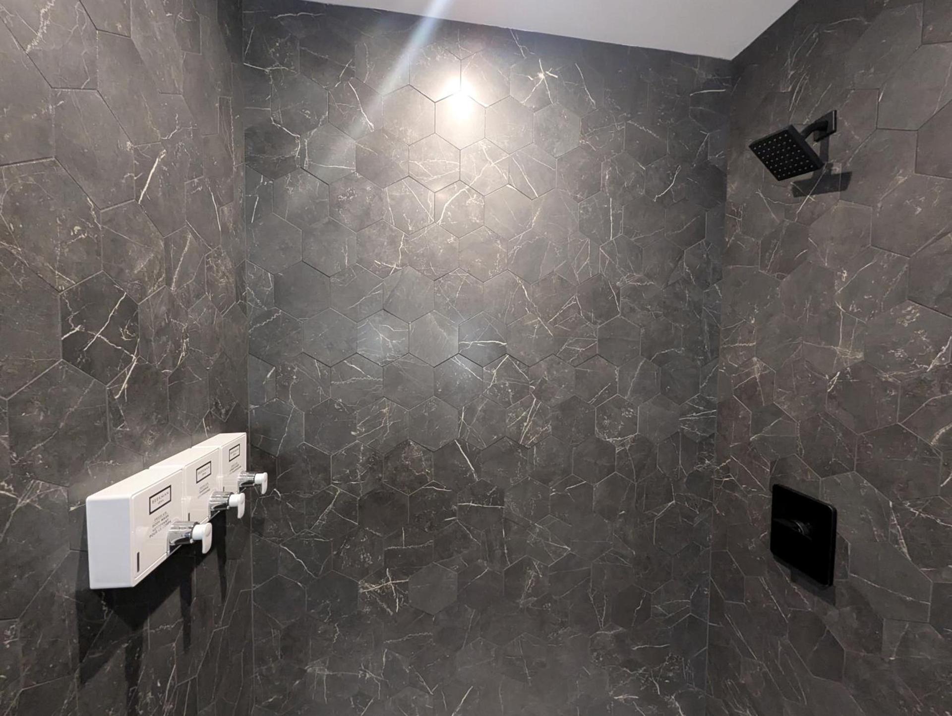 Beacon Suites Hotel photo 14
