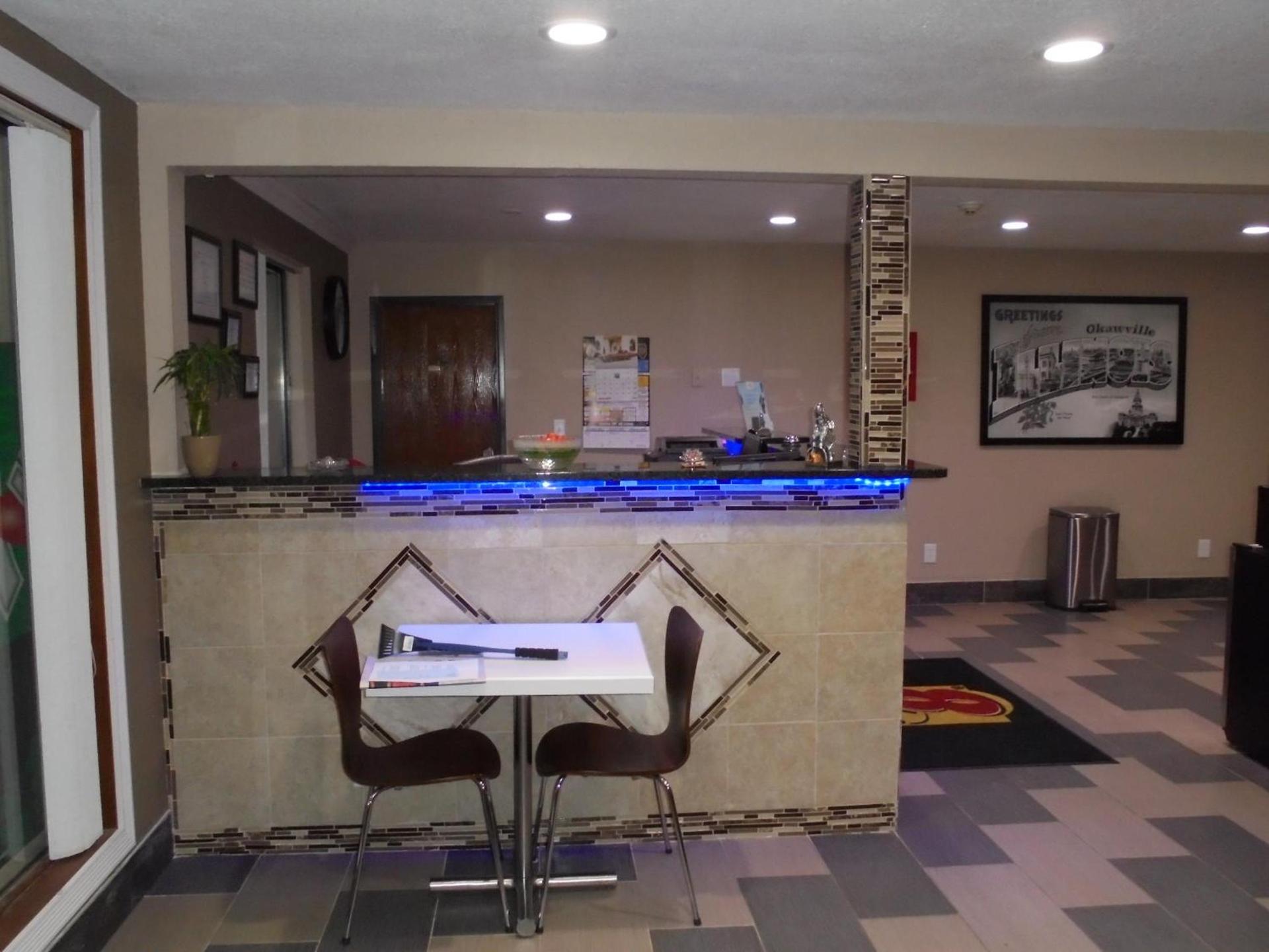 Super 8 by Wyndham Okawville photo 21