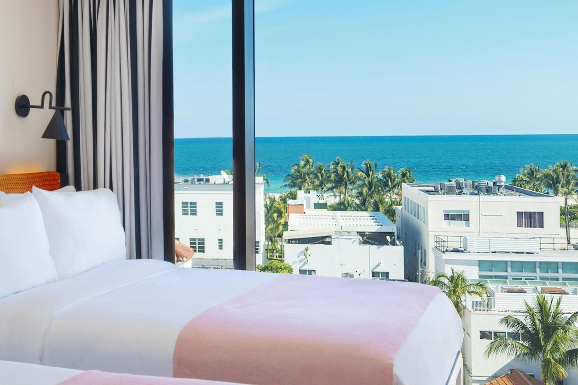 Moxy Miami South Beach photo 11