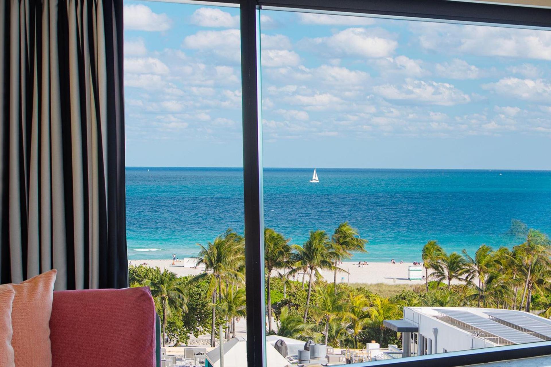 Moxy Miami South Beach photo 27