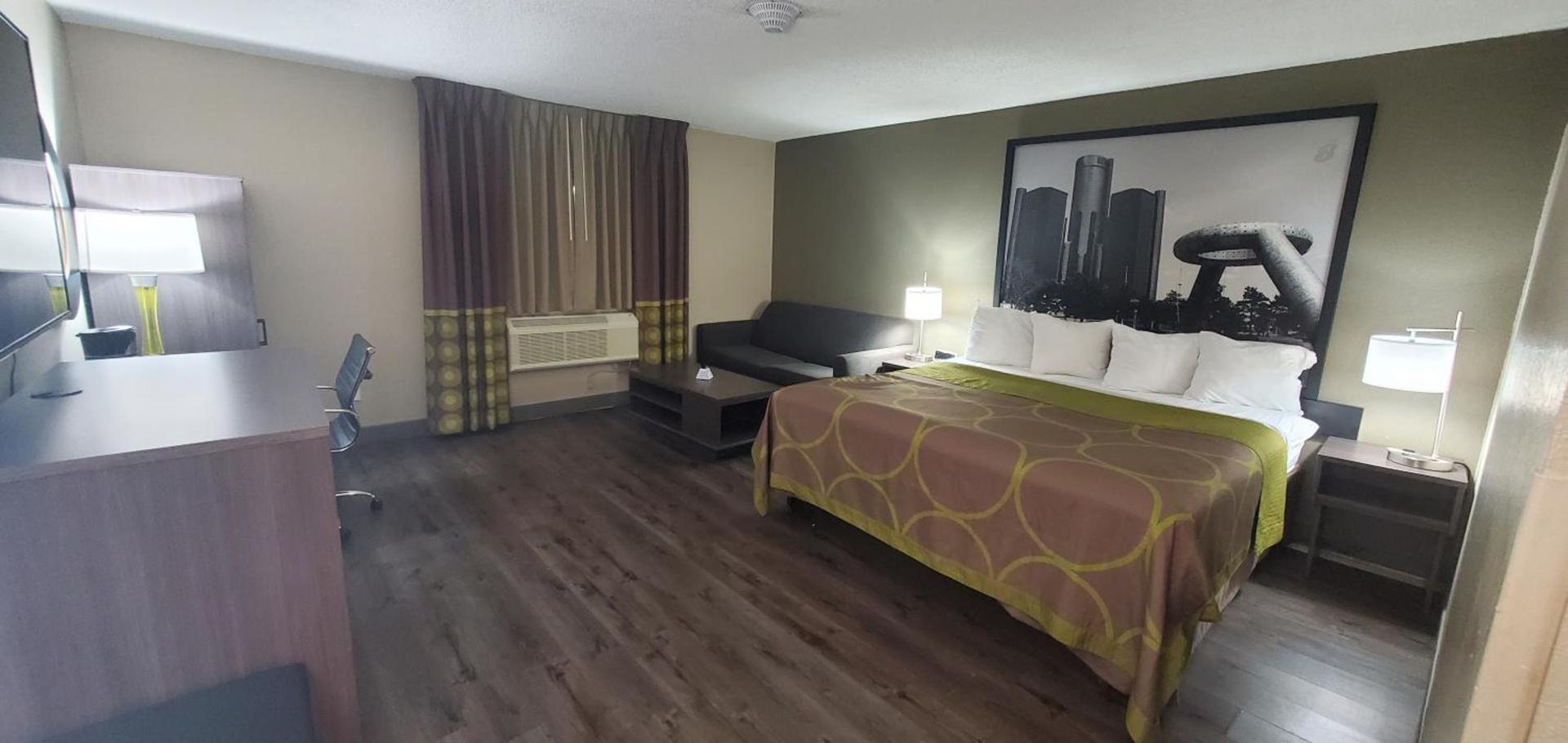Super 8 by Wyndham Sterling Heights/Detroit Area photo 16