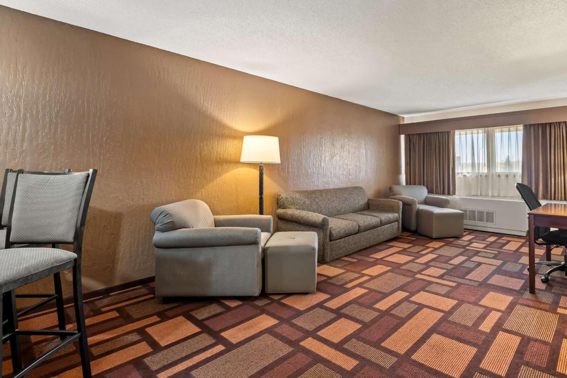 Best Western Tower West Lodge photo 11