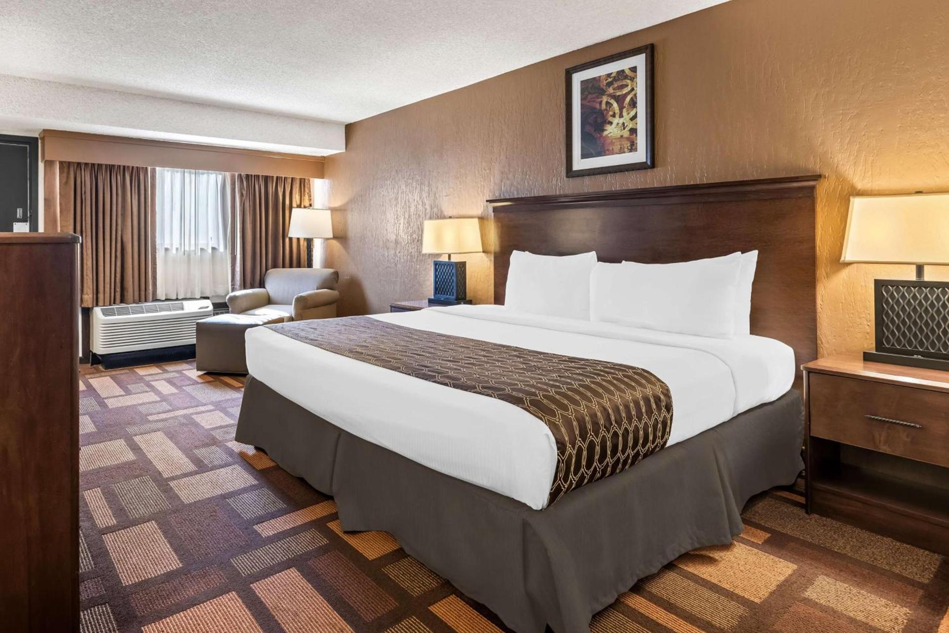 Best Western Tower West Lodge photo 17