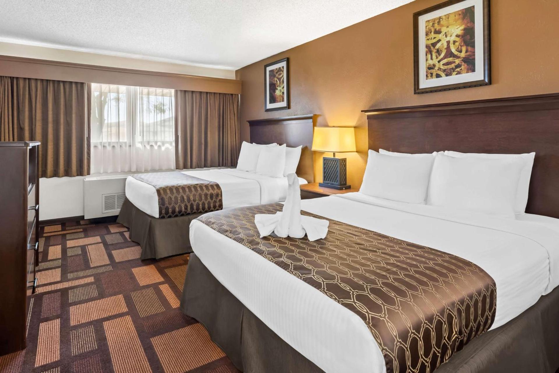 Best Western Tower West Lodge photo 29