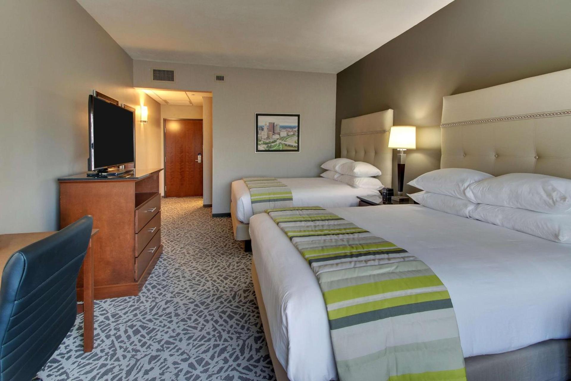 Drury Inn & Suites Cleveland Beachwood photo 27