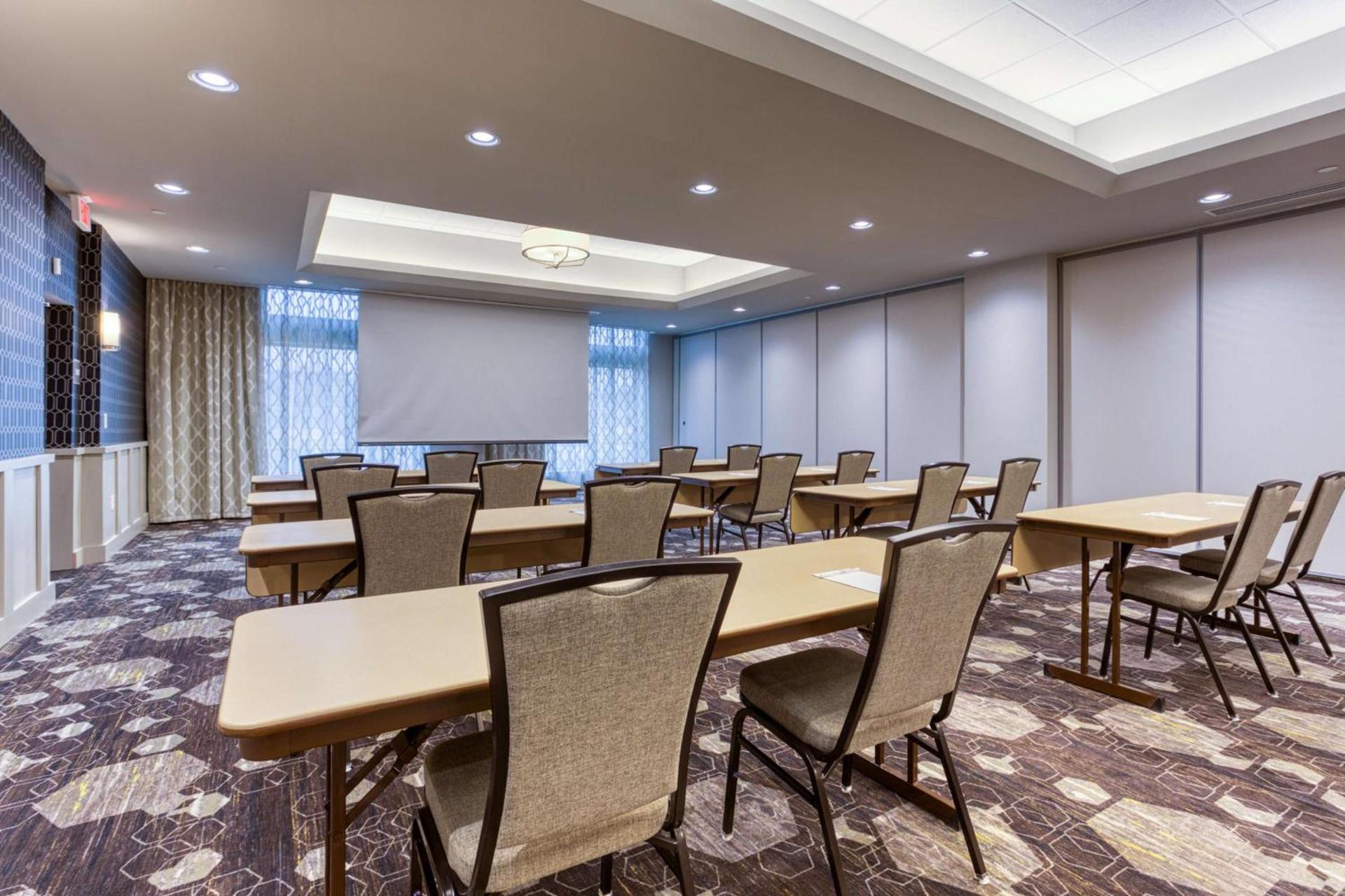 Drury Inn & Suites Cleveland Beachwood photo 46