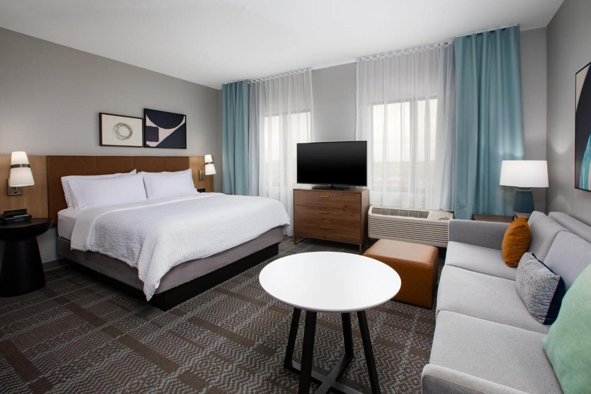Staybridge Suites - Ames by IHG photo 37