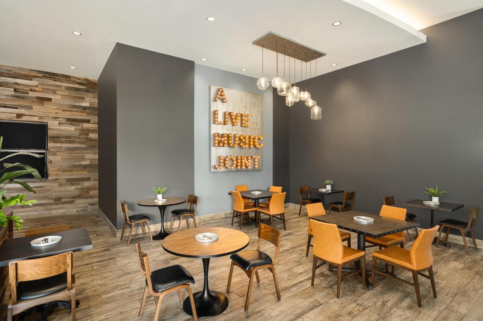 Holiday Inn & Suites Nashville Downtown - Broadway by IHG photo 74