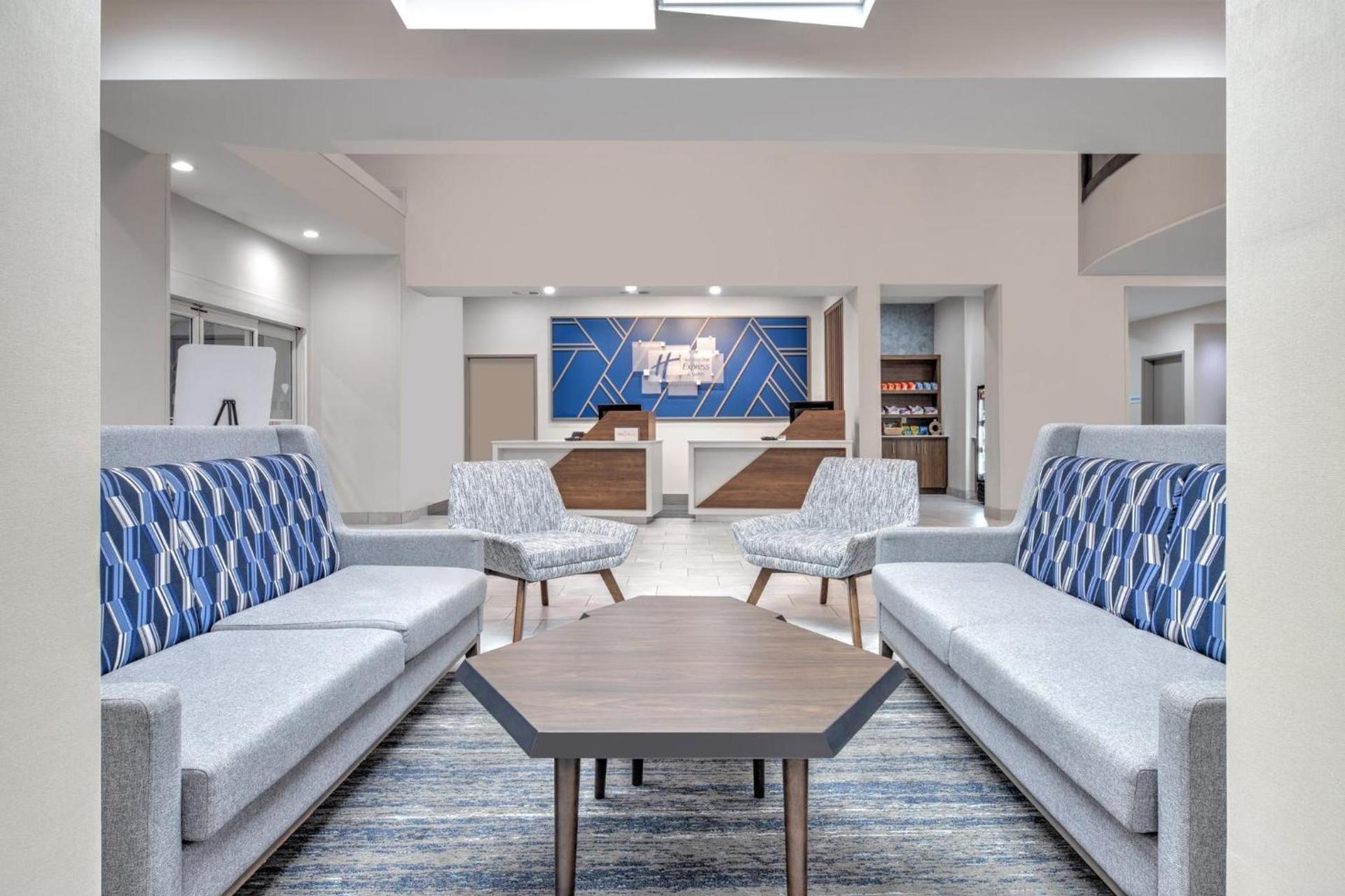 Holiday Inn Express Hotel & Suites Dallas West by IHG photo 54