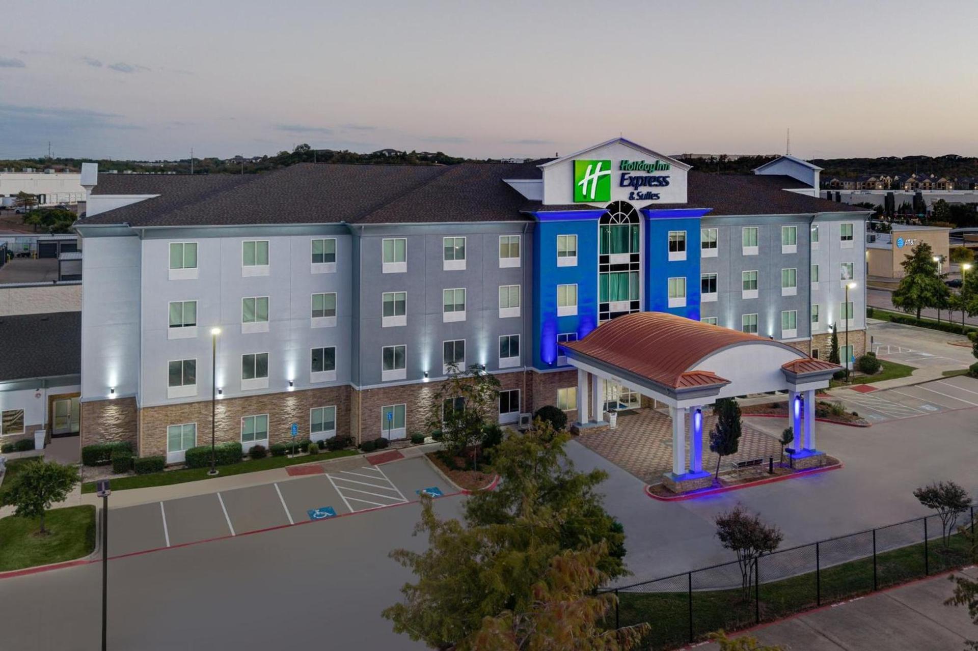 Holiday Inn Express Hotel & Suites Dallas West by IHG photo 64