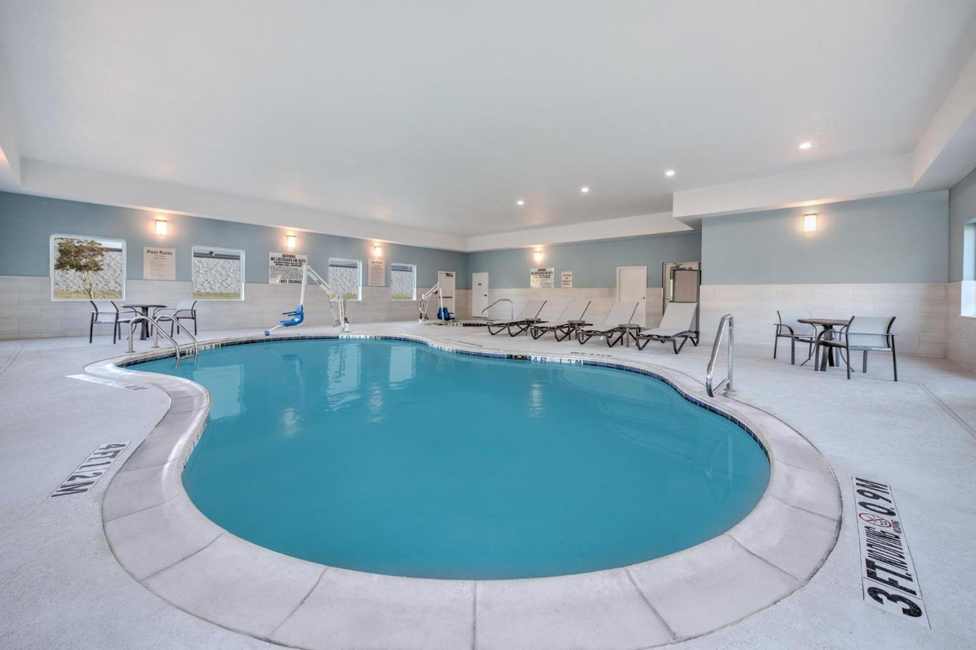 Holiday Inn Express Hotel & Suites Dallas West by IHG photo 75
