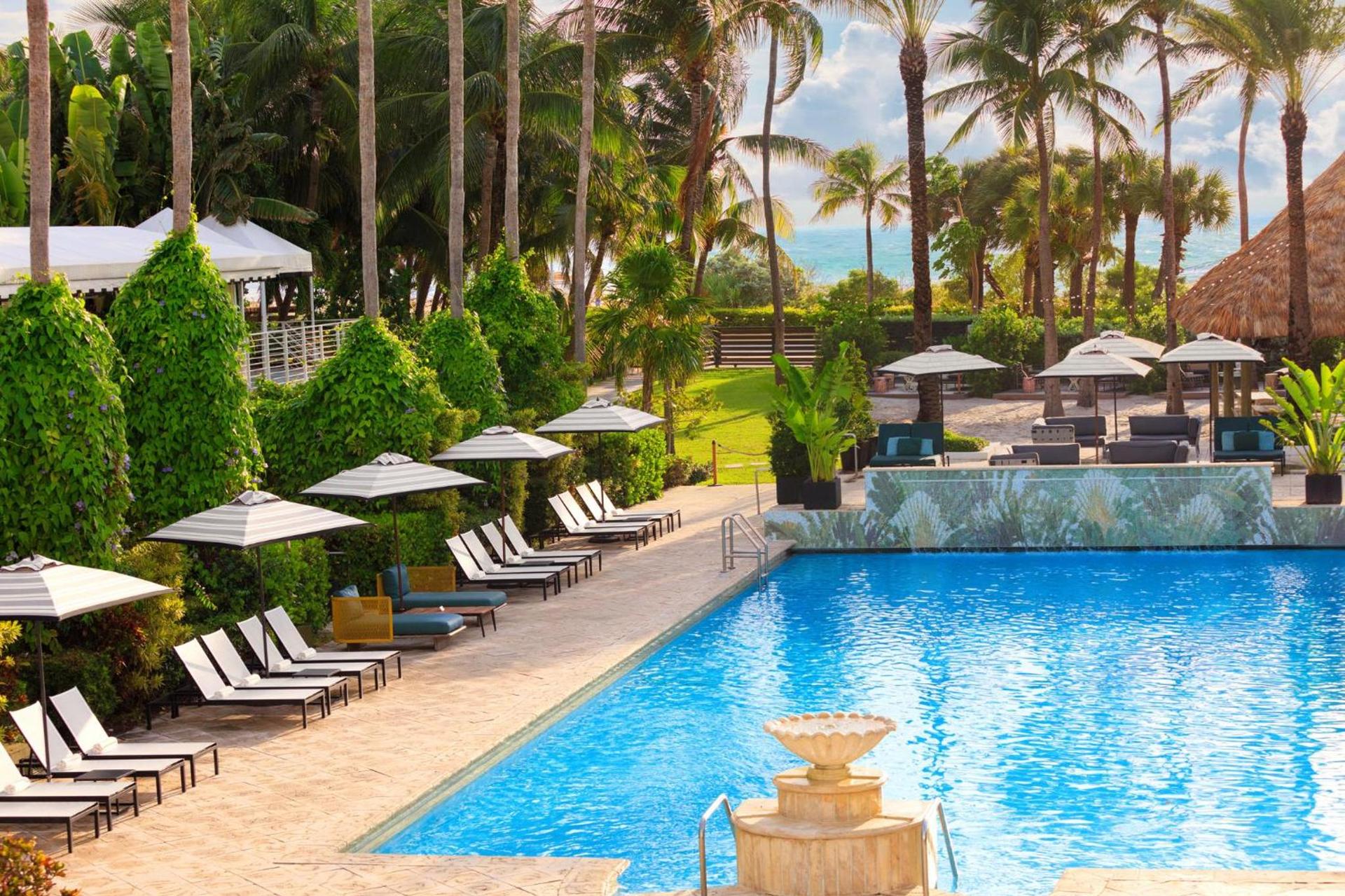 Kimpton Surfcomber Hotel by IHG photo 14