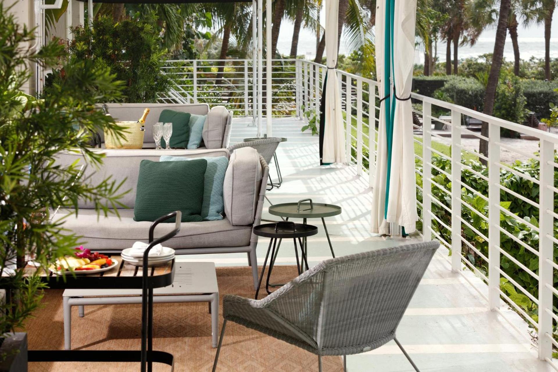 Kimpton Surfcomber Hotel by IHG photo 17