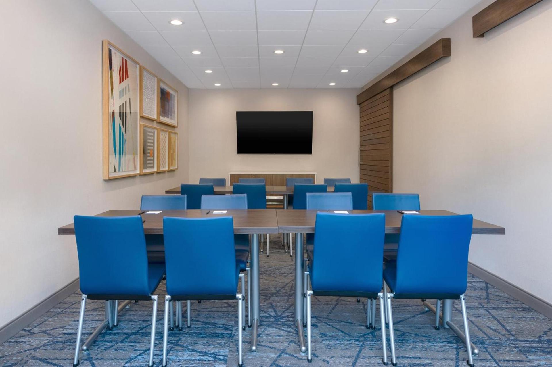 Holiday Inn Express & Suites Alton St Louis Area by IHG photo 55