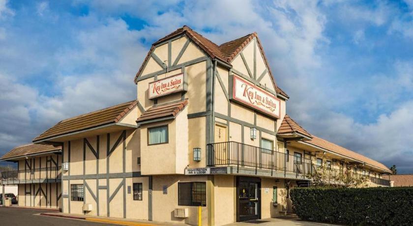 Key Inn and Suites photo 4