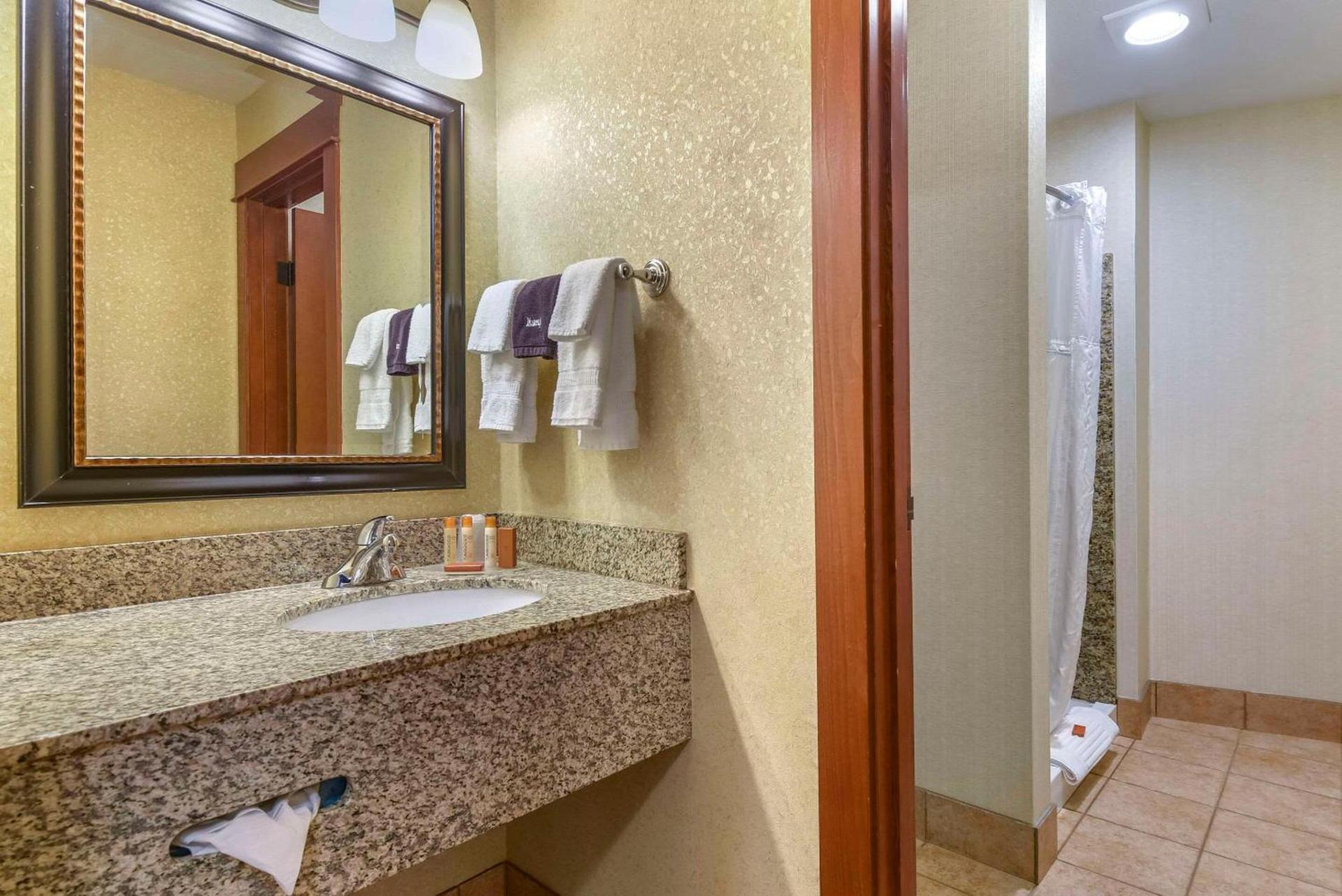 Kathryn Riverfront Inn, an Ascend Collection Hotel photo 30
