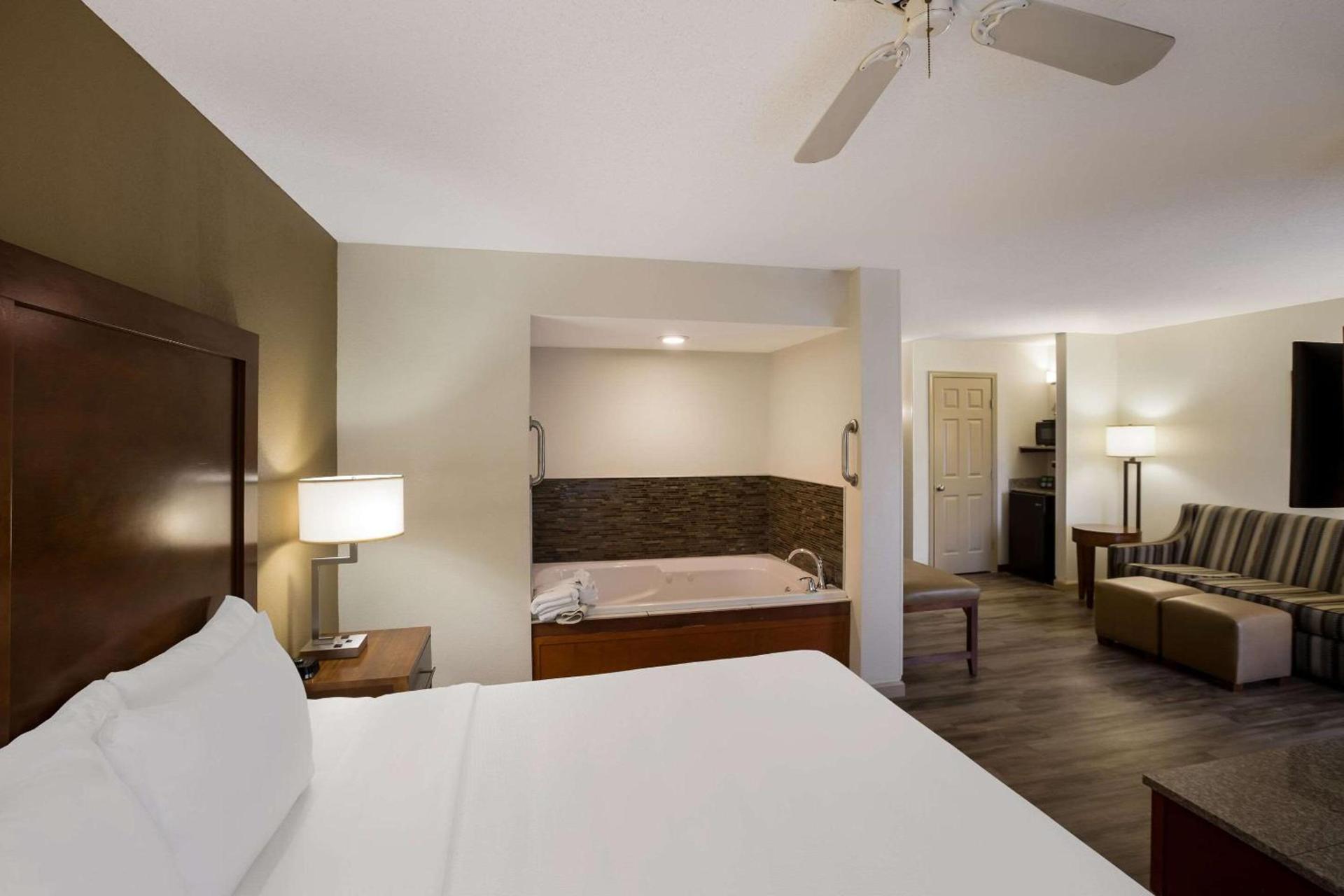 The Inn at Apple Valley, an Ascend Collection Hotel photo 42