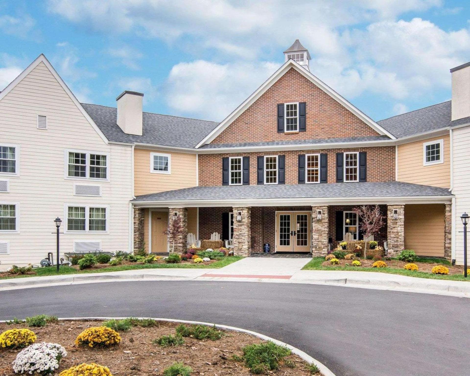 Bluegreen Vacations Shenandoah Crossing, an Ascend Collection Resort photo 1