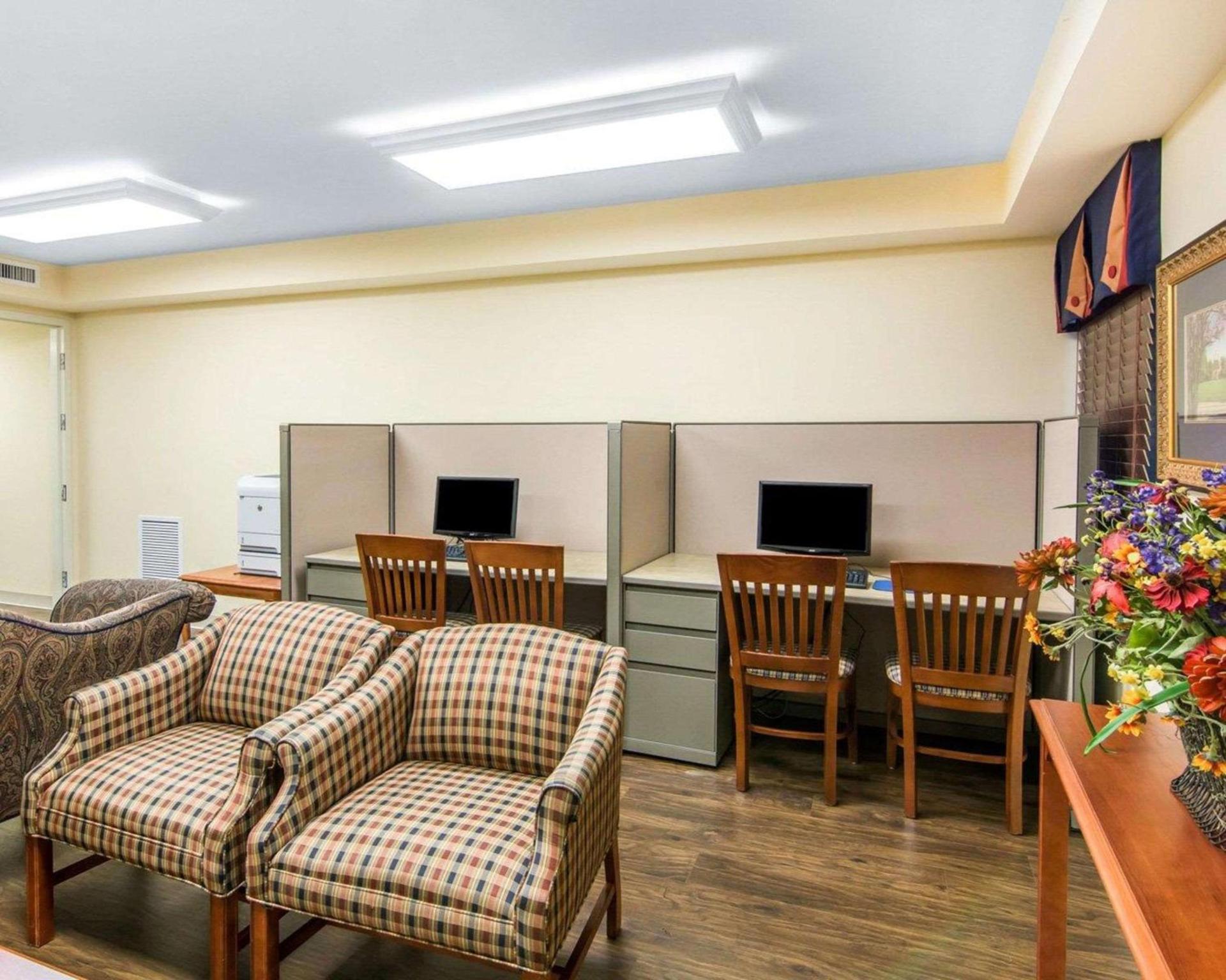Bluegreen Vacations Patrick Henry Square, an Ascend Collection Resort photo 22