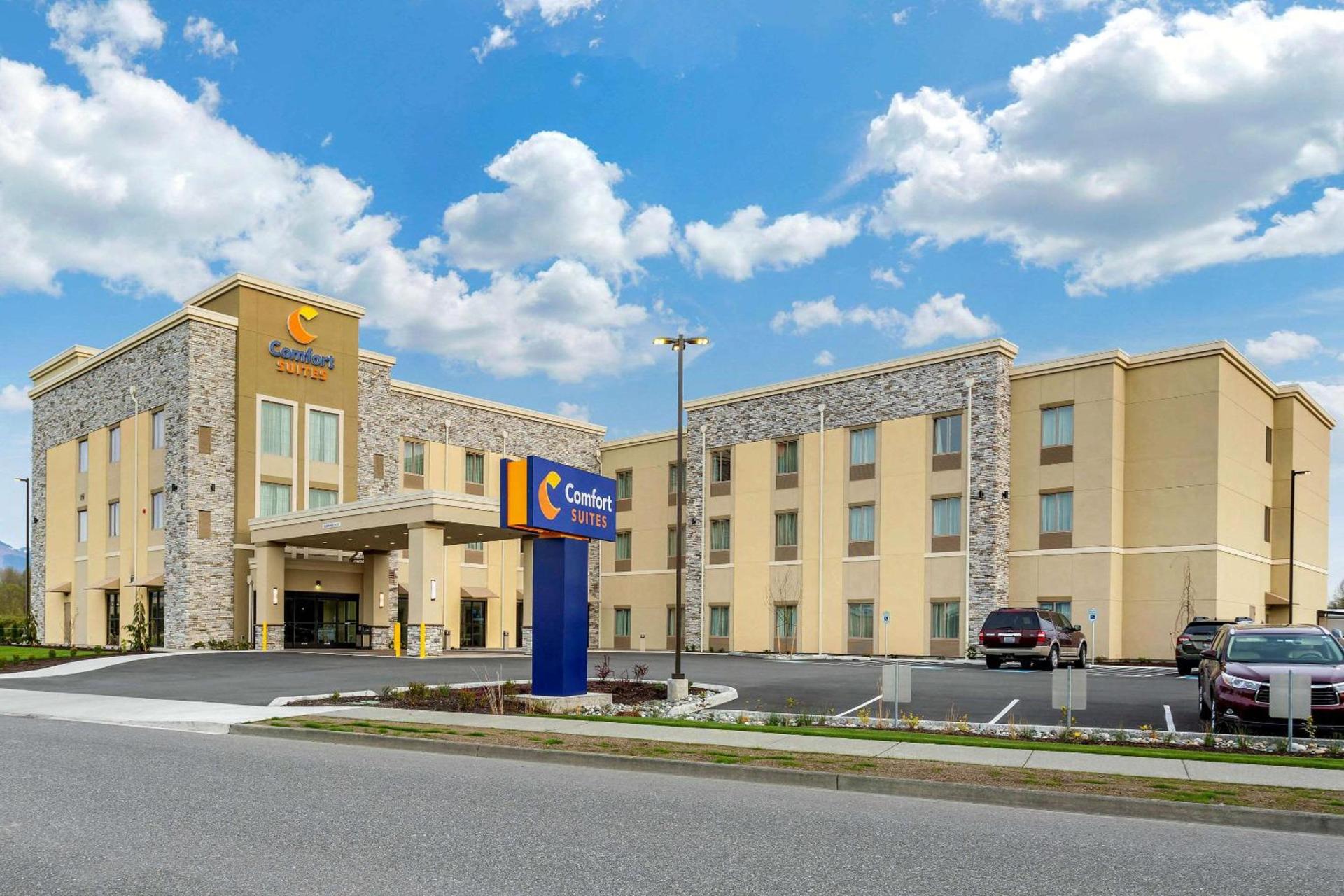 Comfort Suites Burlington near I-5 photo 3