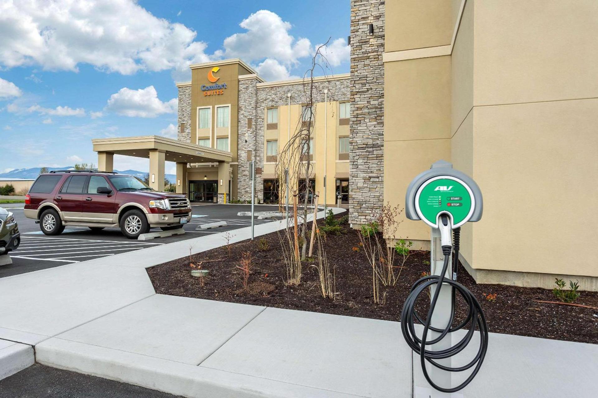 Comfort Suites Burlington near I-5 photo 5