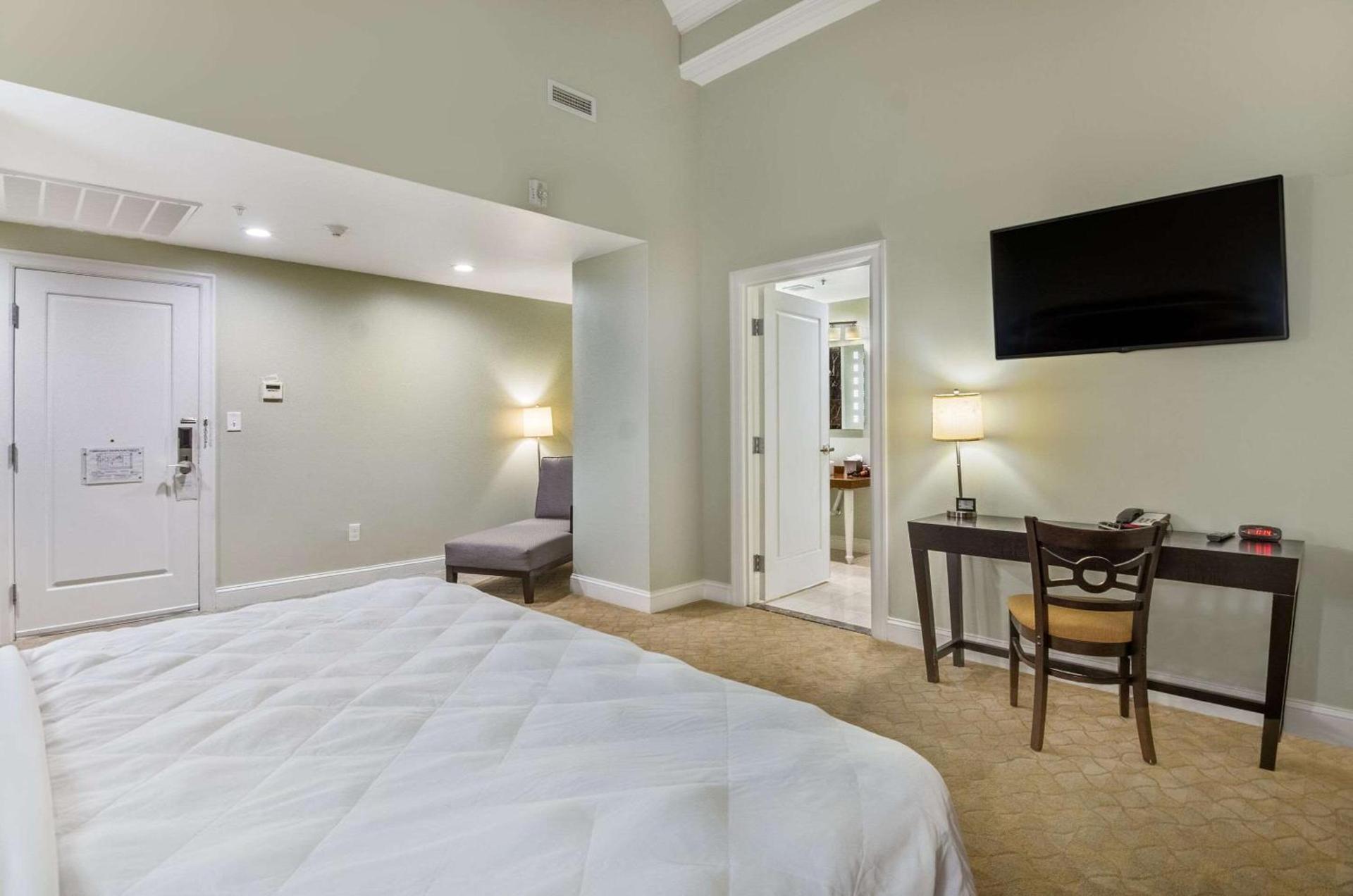 The Gin Hotel, an Ascend Collection Hotel photo 12