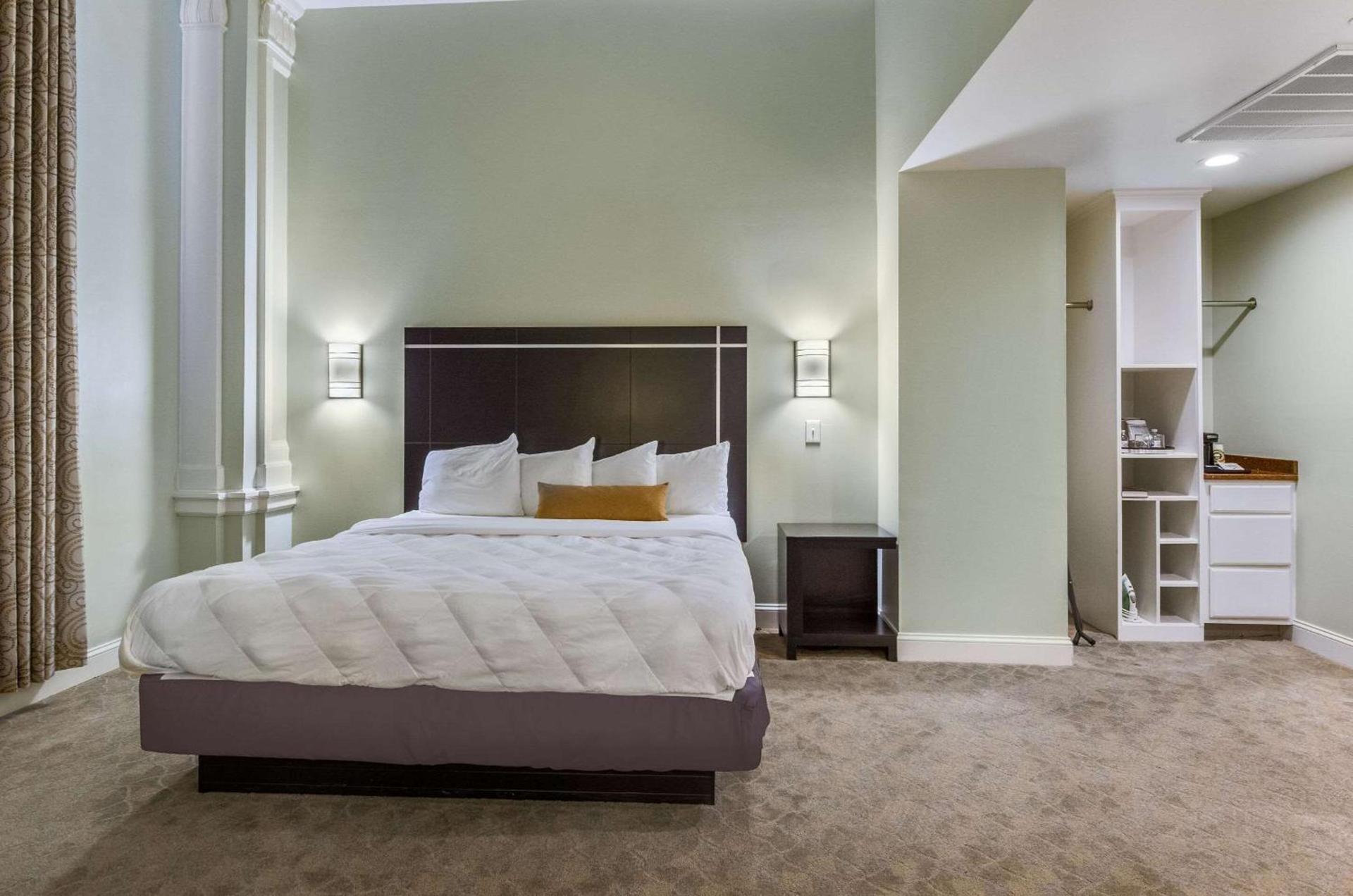 The Gin Hotel, an Ascend Collection Hotel photo 13