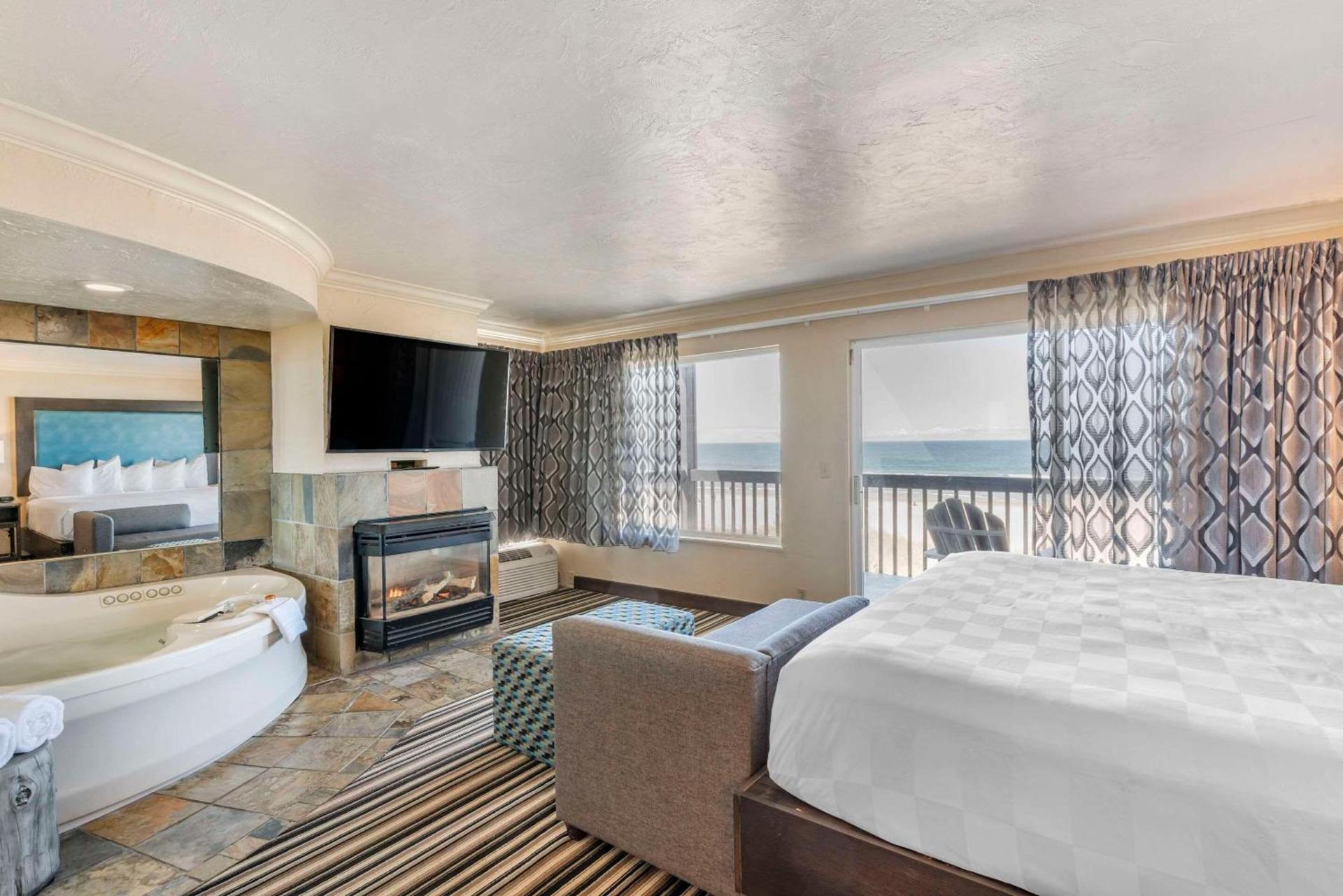 Lincoln Sands Oceanfront Resort, an Ascend Collection Hotel photo 25