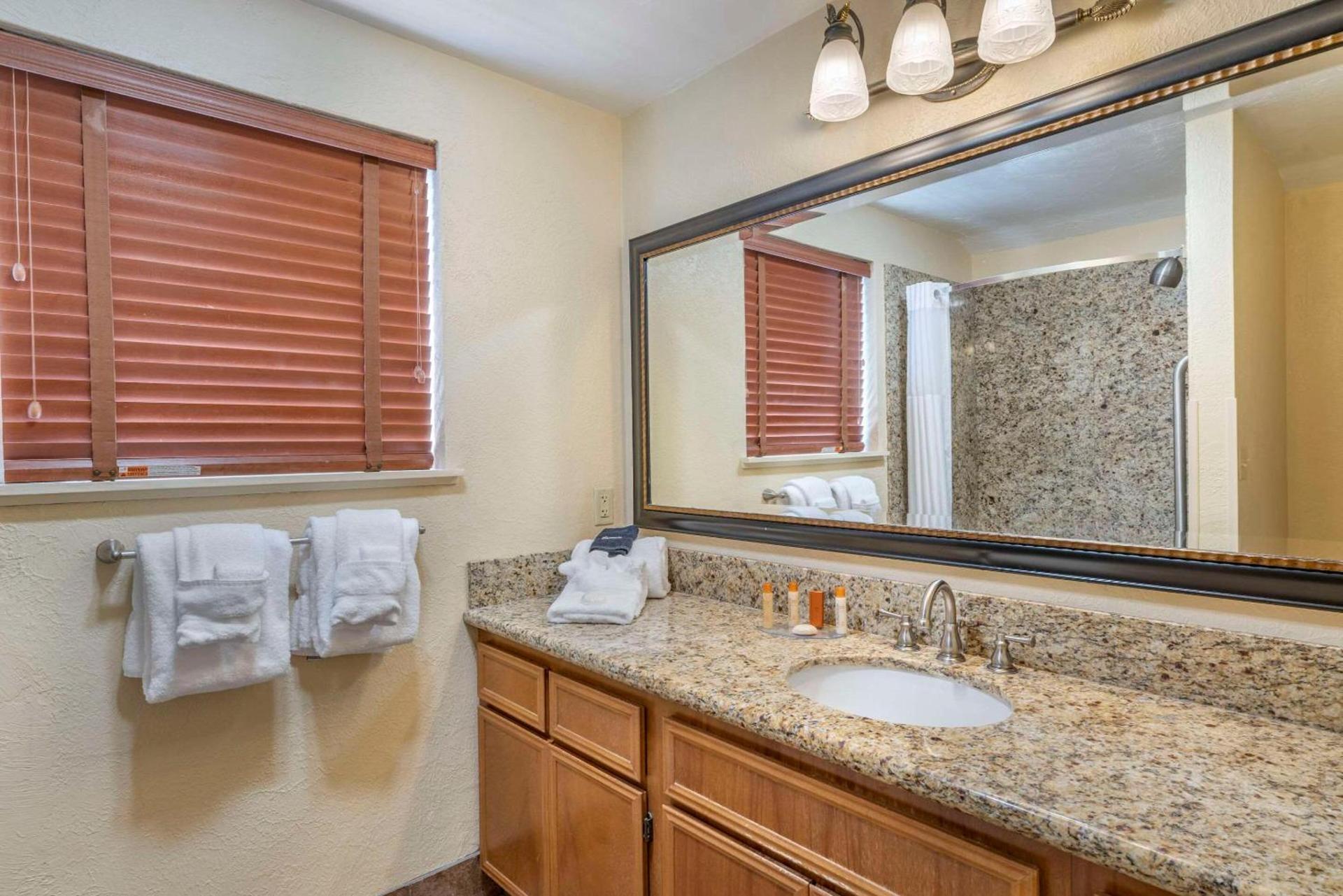 Lincoln Sands Oceanfront Resort, an Ascend Collection Hotel photo 31