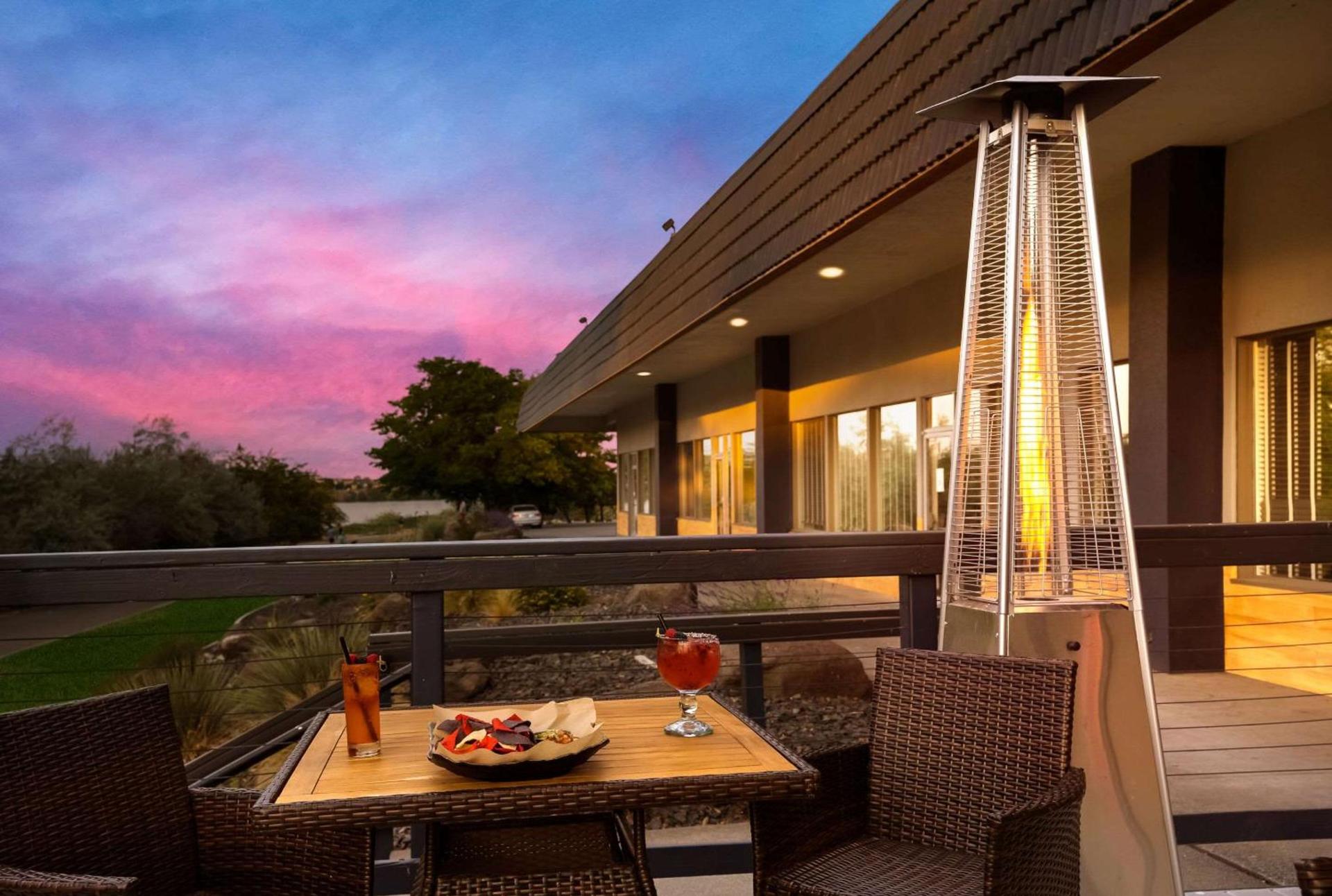 Richland Riverfront Hotel, an Ascend Collection Hotel photo 8