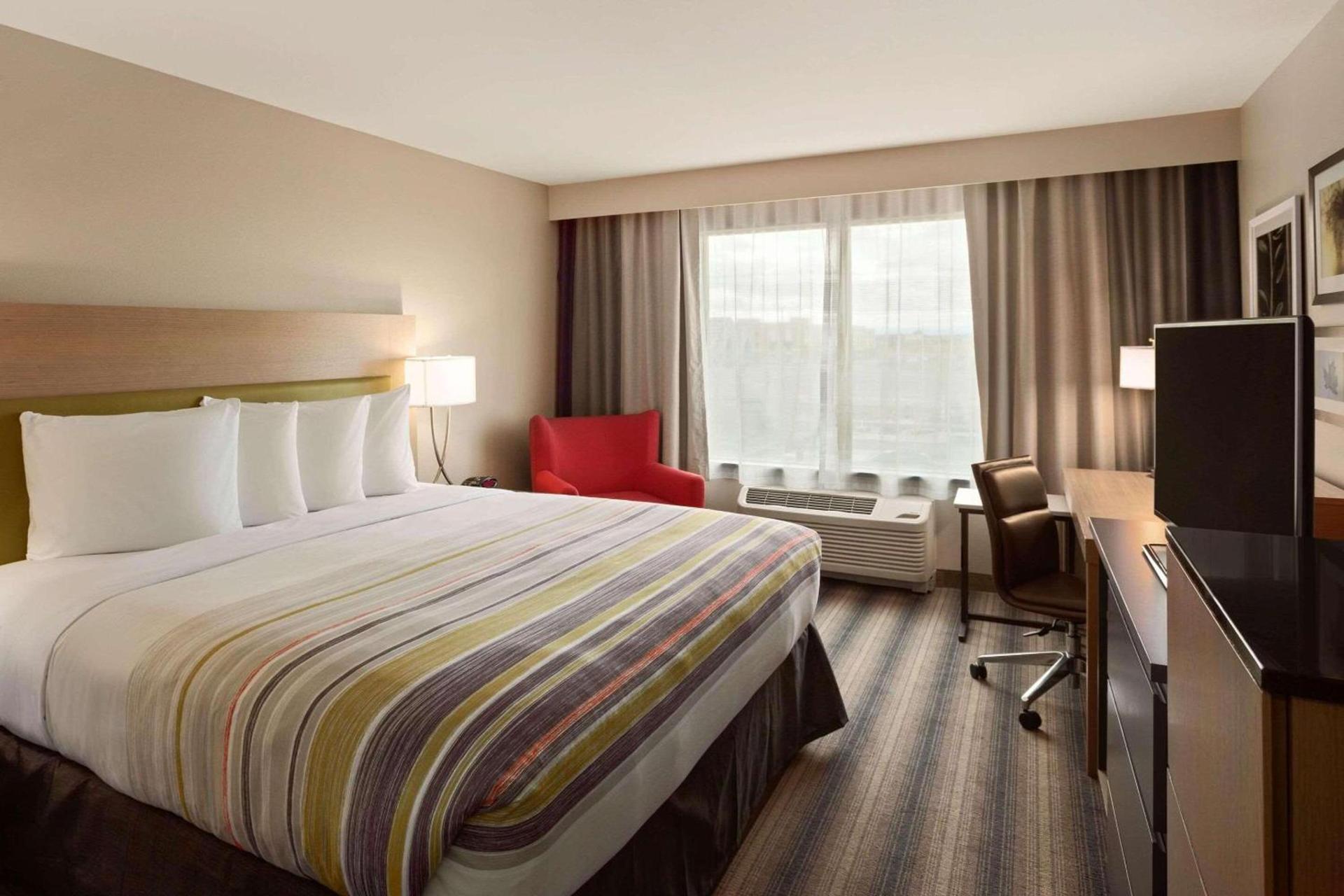Country Inn & Suites by Radisson, Bozeman, MT photo 32