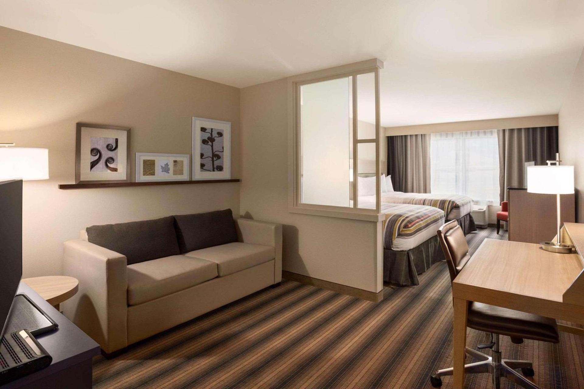 Country Inn & Suites by Radisson, Bozeman, MT photo 34