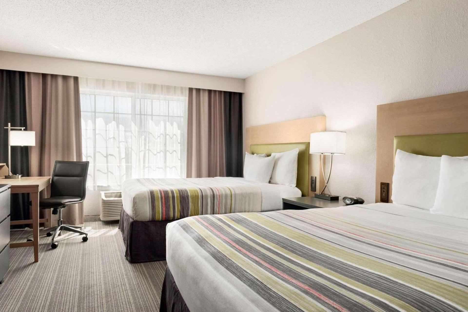 Country Inn & Suites by Radisson, Romeoville - Bolingbrook photo 45
