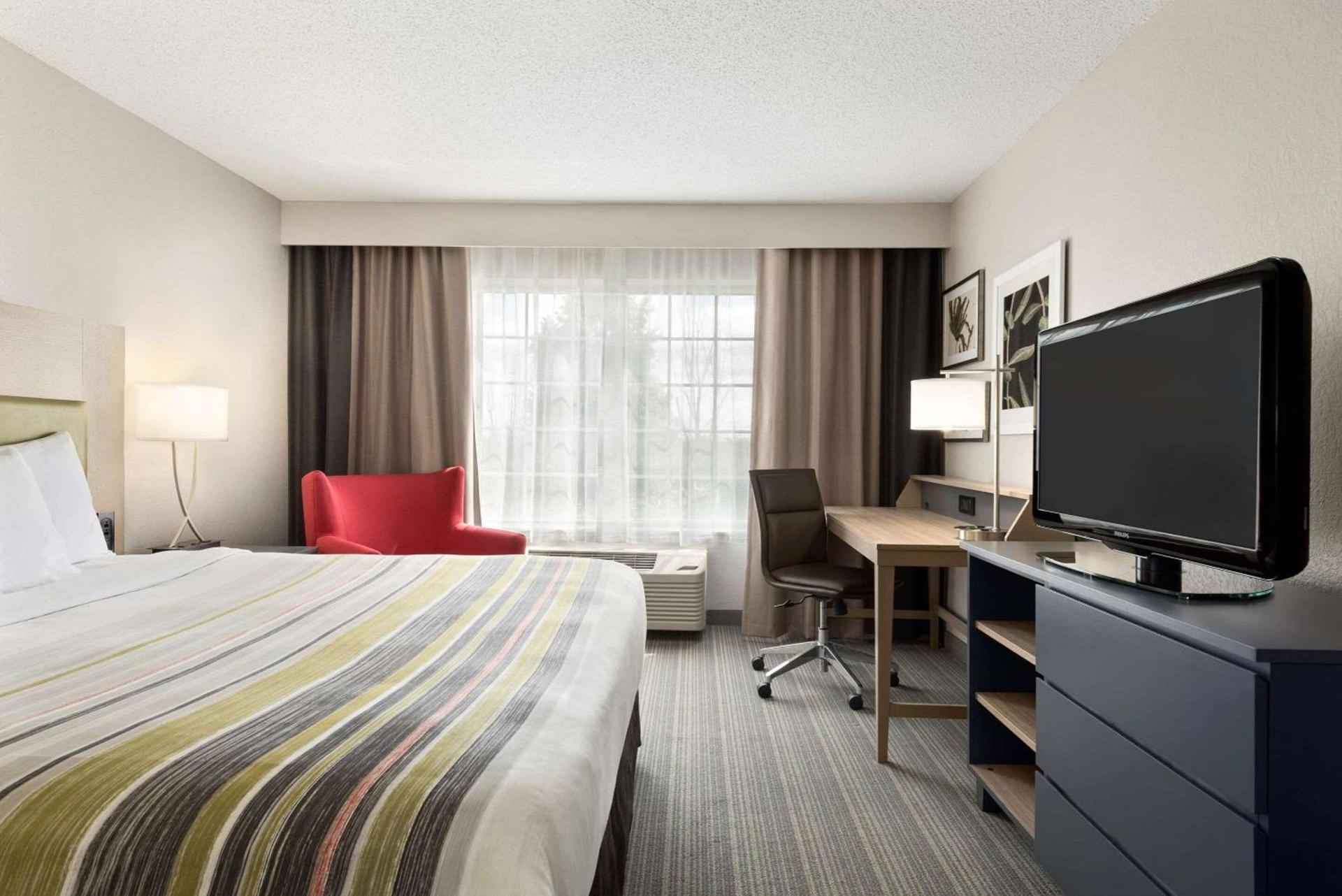 Country Inn & Suites by Radisson, Romeoville - Bolingbrook photo 36