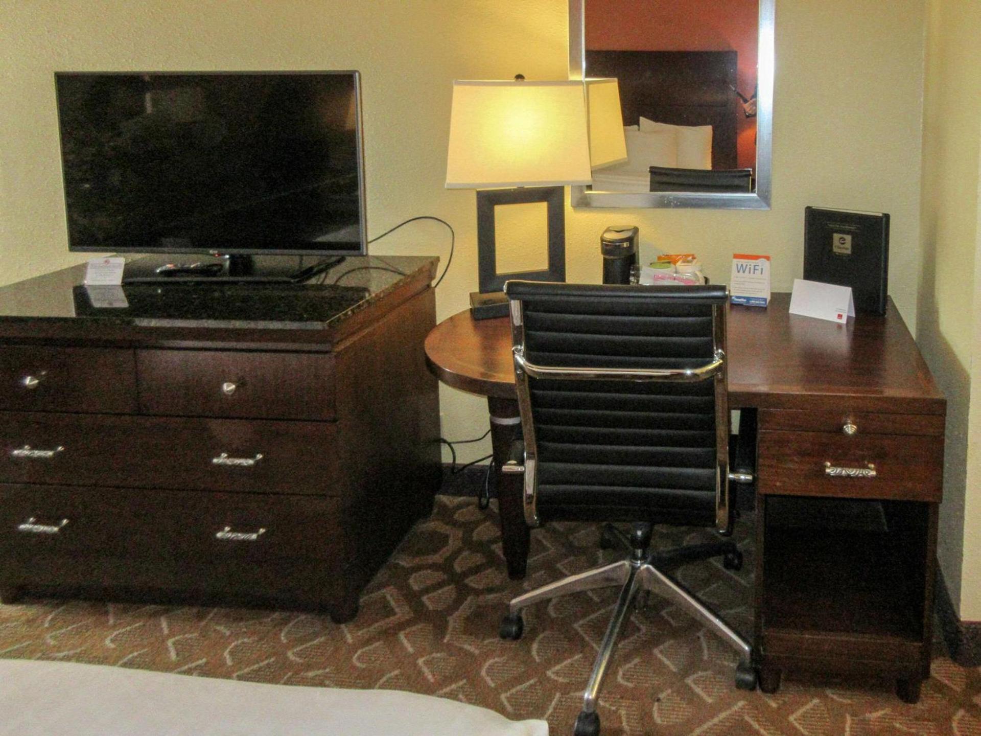 Garner Hotel Decatur - Forsyth by IHG photo 10