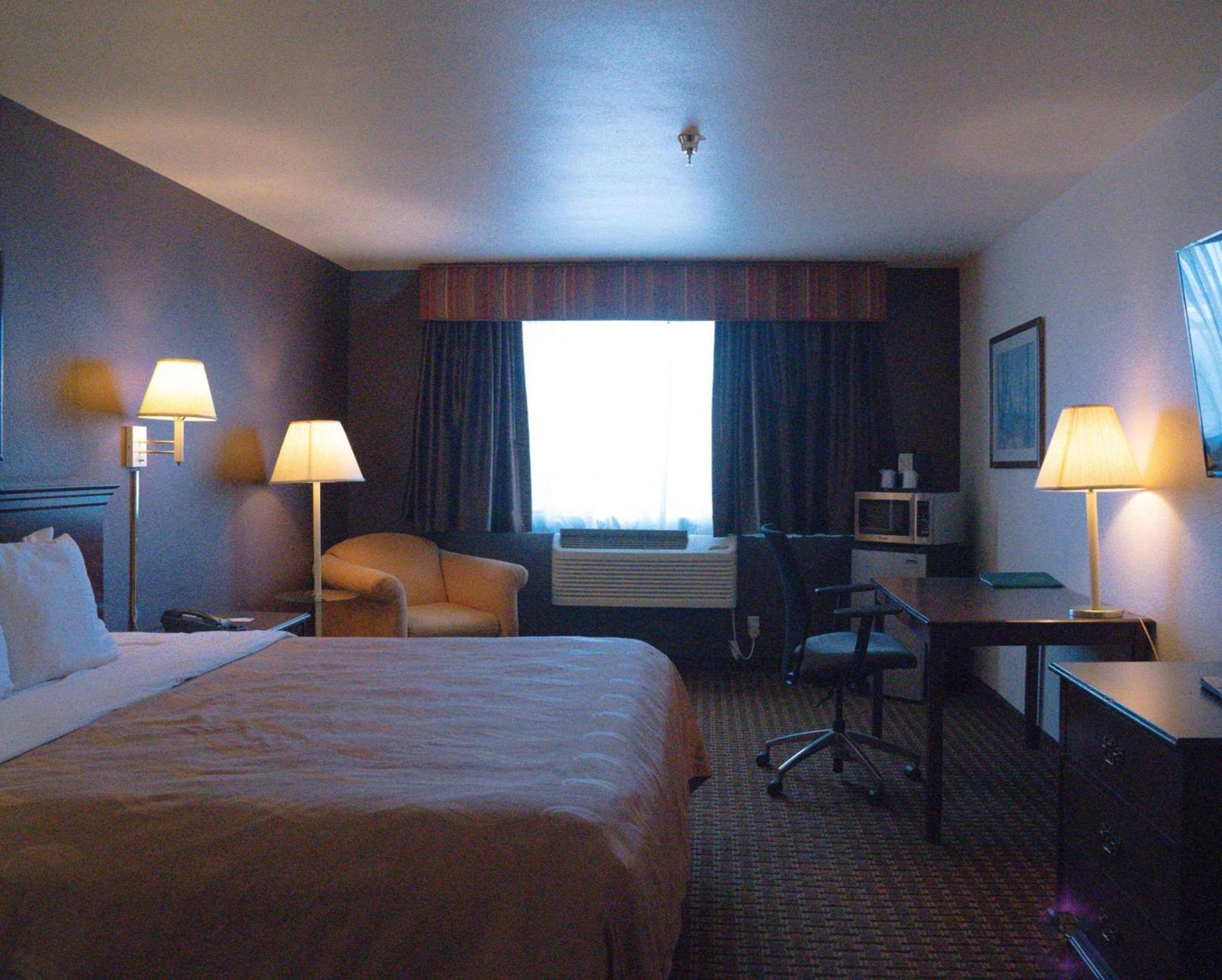 Quality Inn & Suites Yuma photo 18