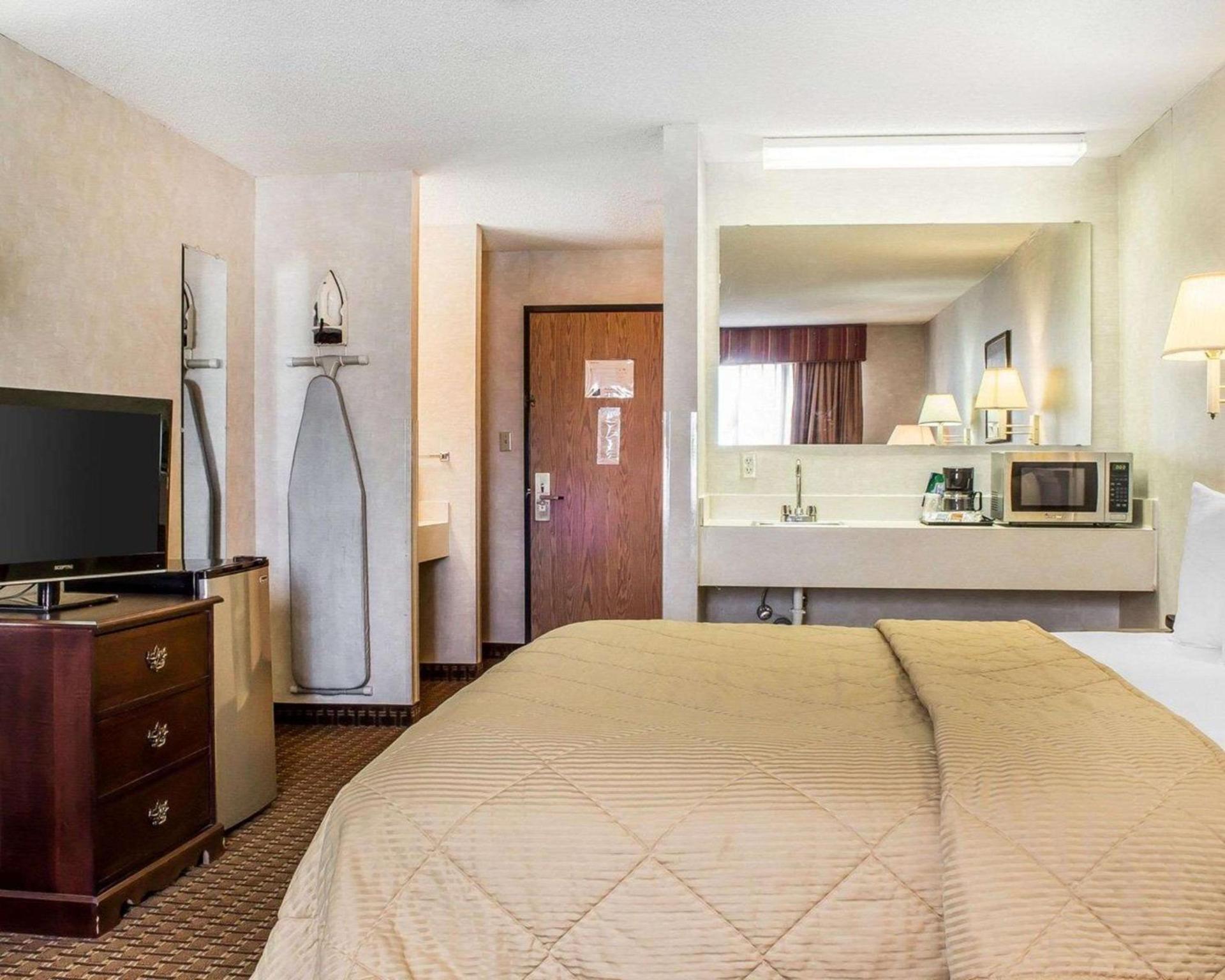 Quality Inn & Suites Yuma photo 28