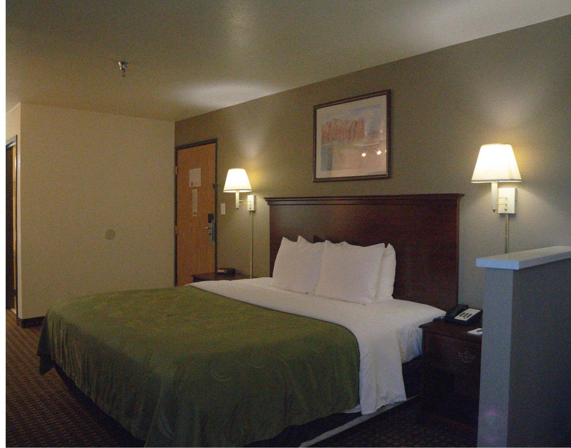 Quality Inn & Suites Yuma photo 31