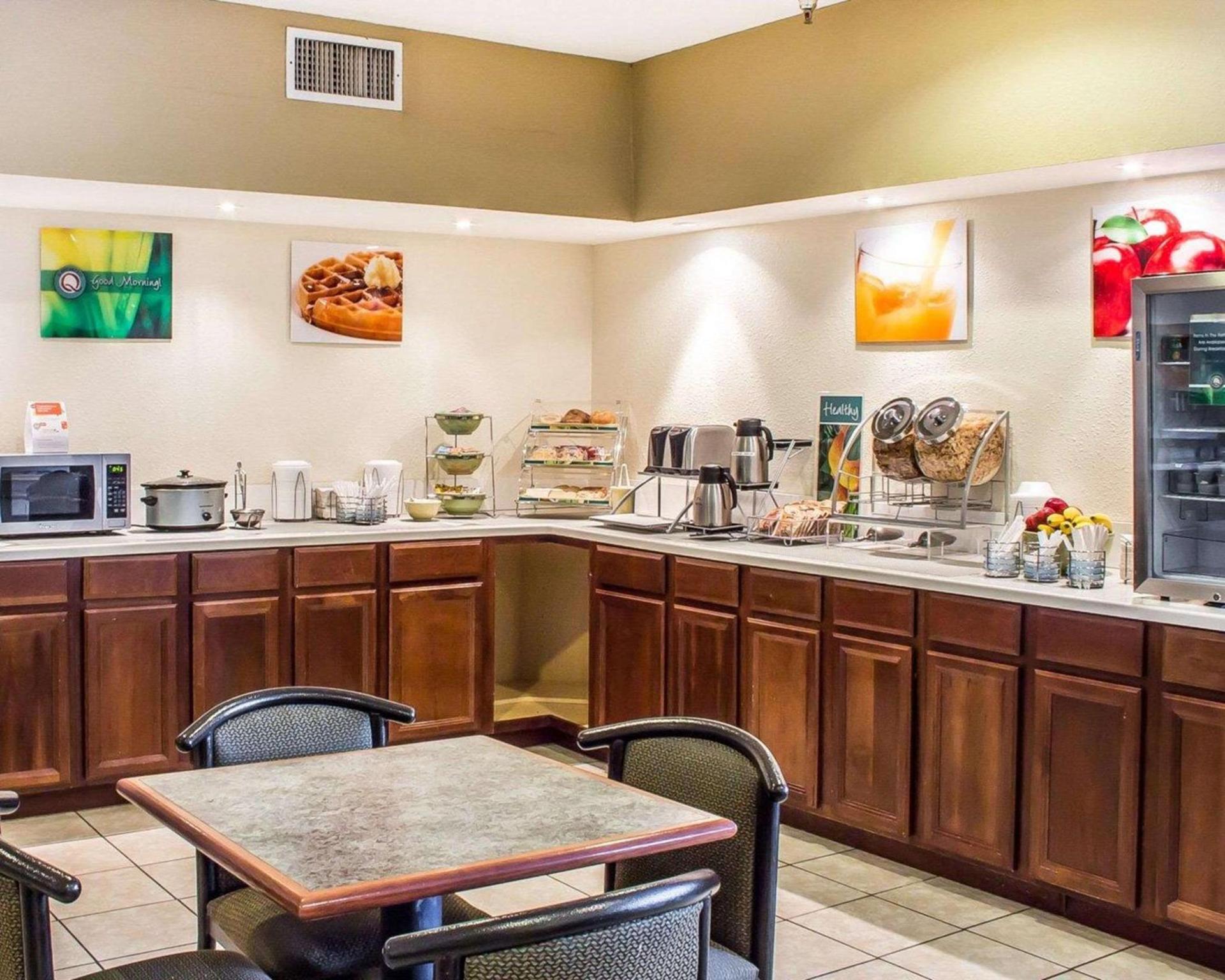Quality Inn & Suites Yuma photo 41