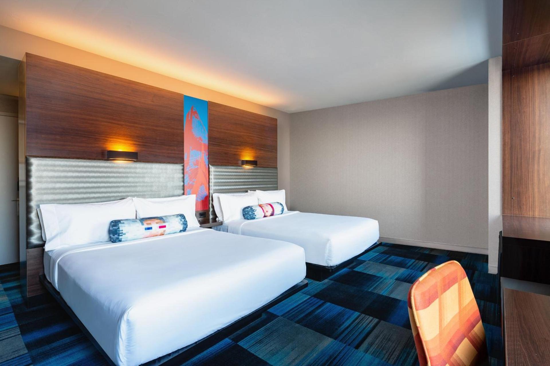 Aloft by Marriott Boston Seaport District photo 9