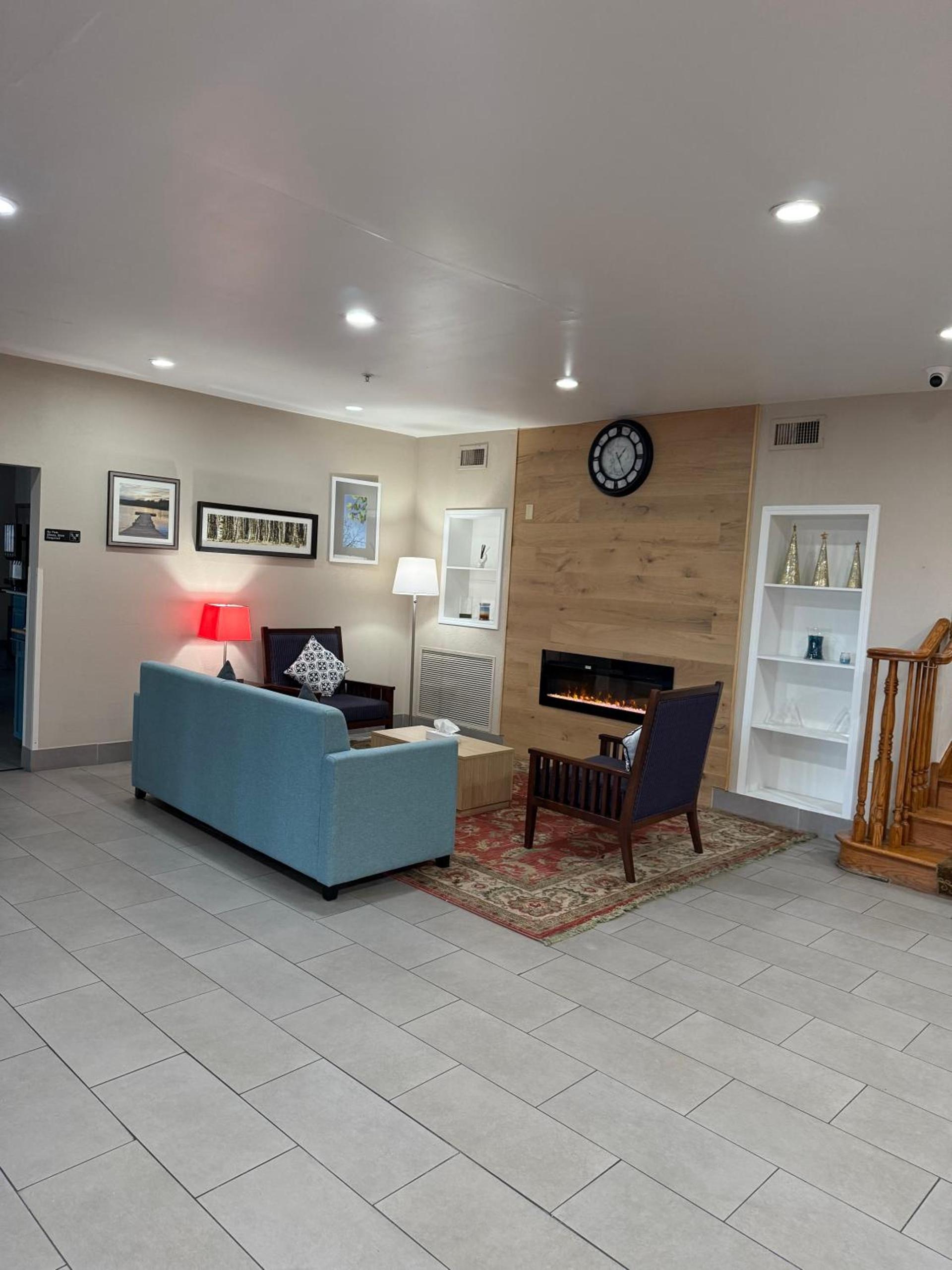 Country Inn & Suites by Radisson, Elgin, IL photo 6