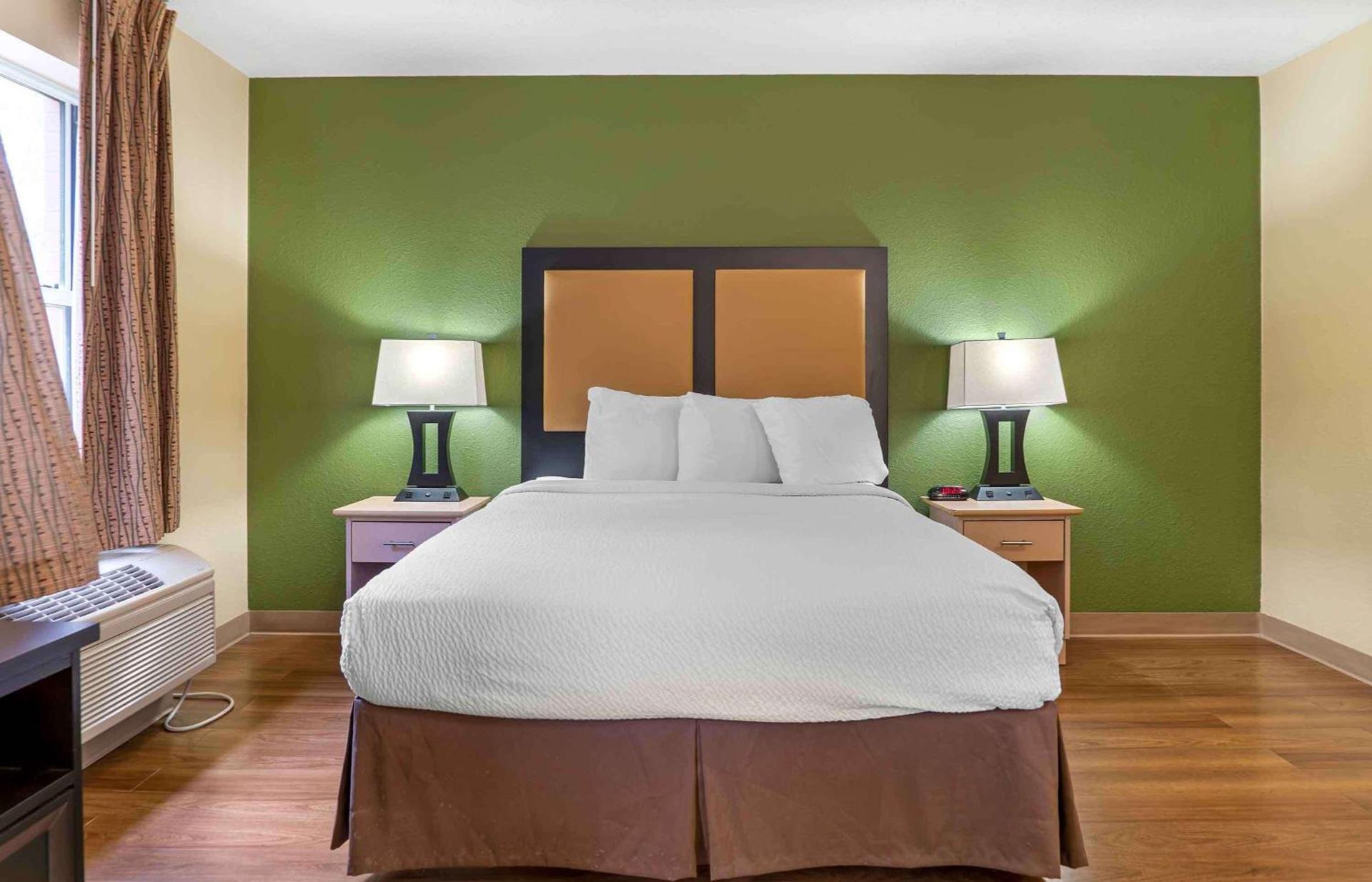 Extended Stay America Suites - Detroit - Novi - Orchard Hill Place photo 18