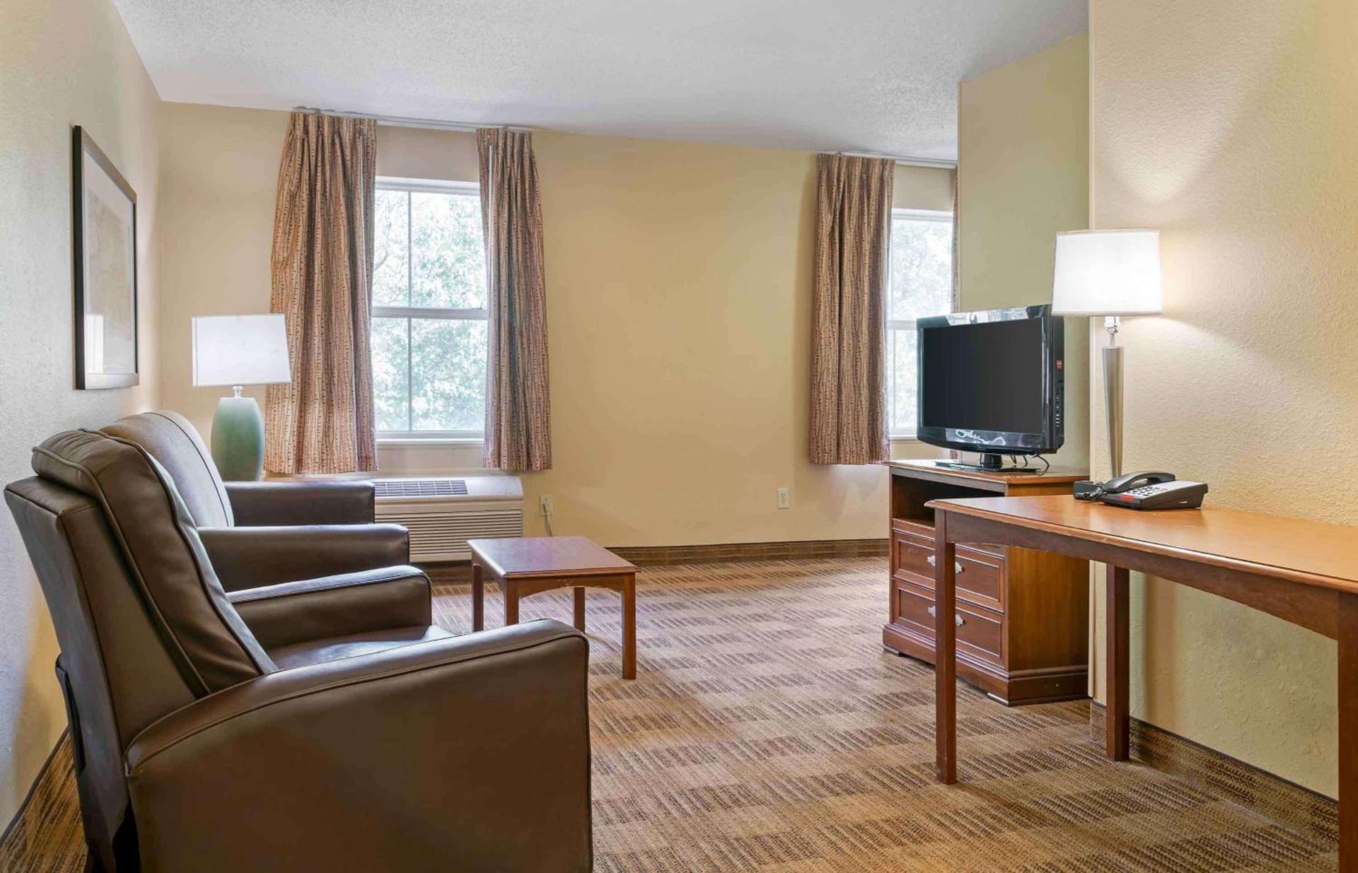 Extended Stay America Suites - Detroit - Novi - Orchard Hill Place photo 27