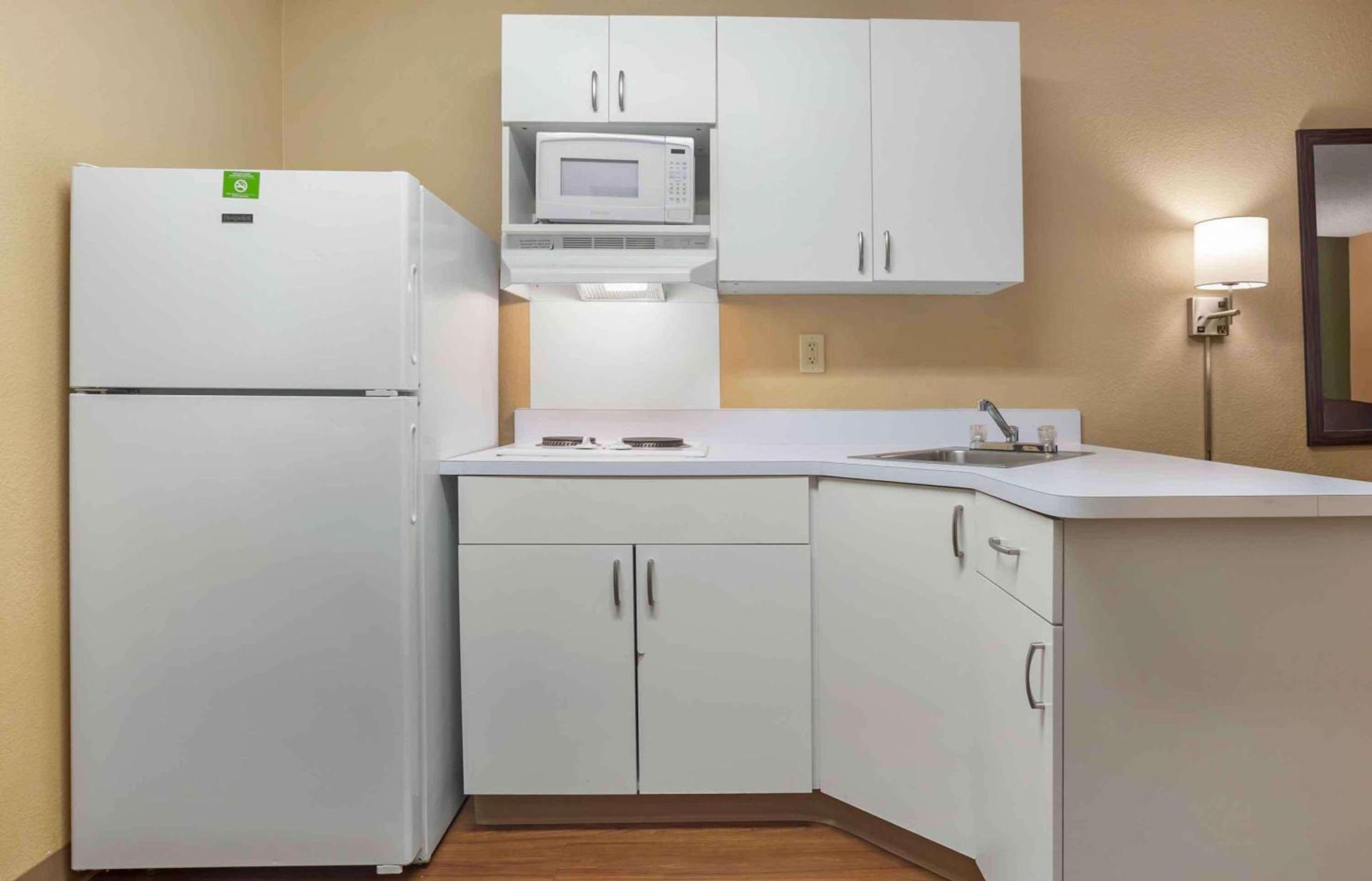 Extended Stay America Suites - Palm Springs - Airport photo 13