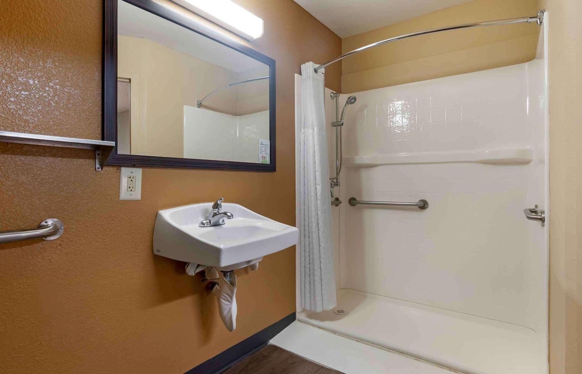 Extended Stay America Suites - Palm Springs - Airport photo 16