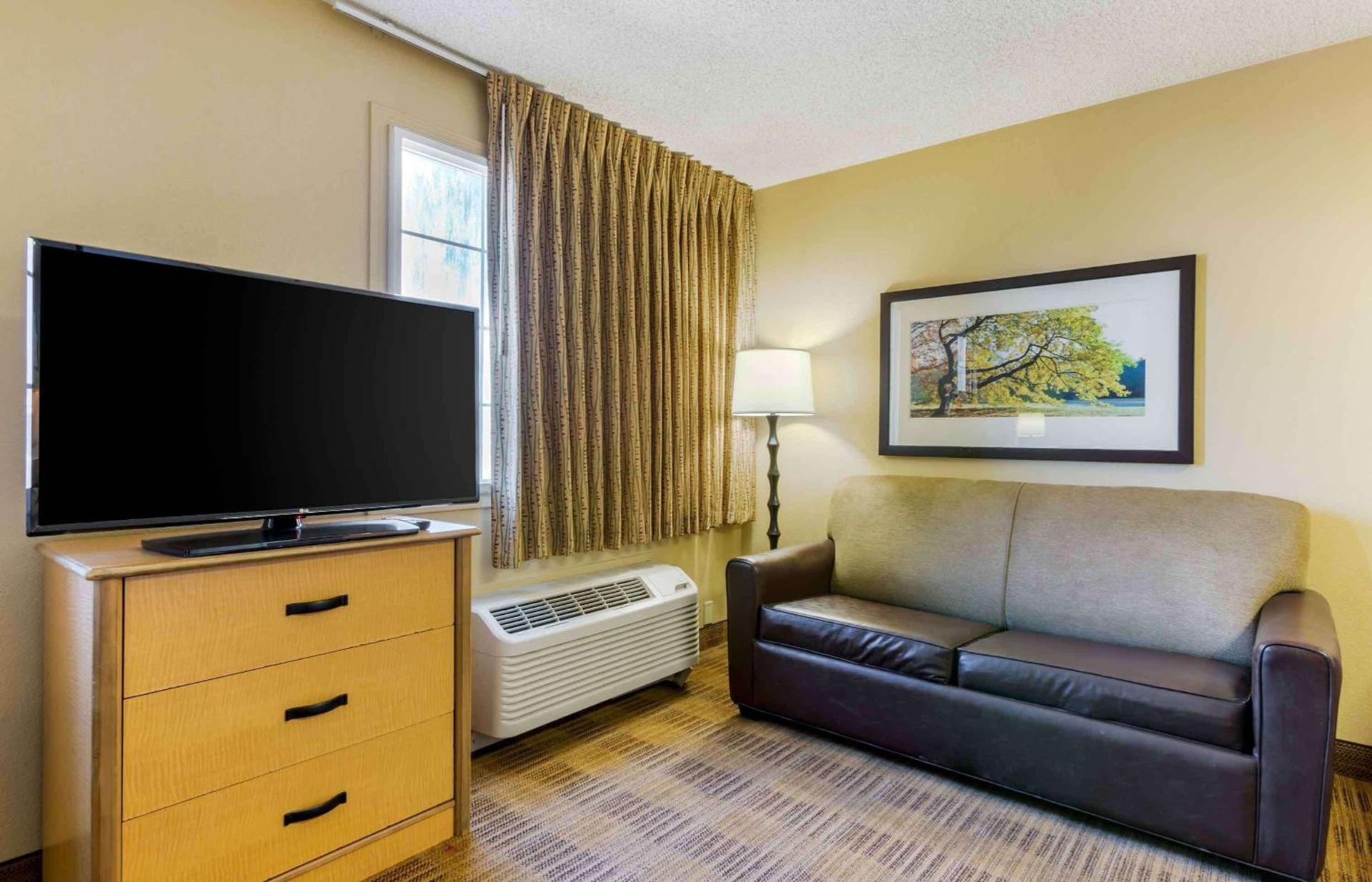 Extended Stay America Suites - Phoenix - Airport - Tempe photo 11